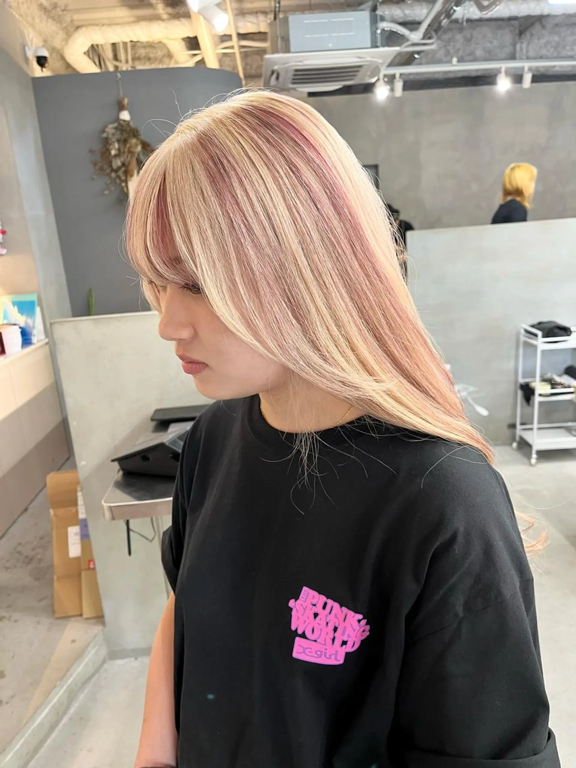 ロング カラー ヘアカラー 前橋 姫奈のヘアスタイル