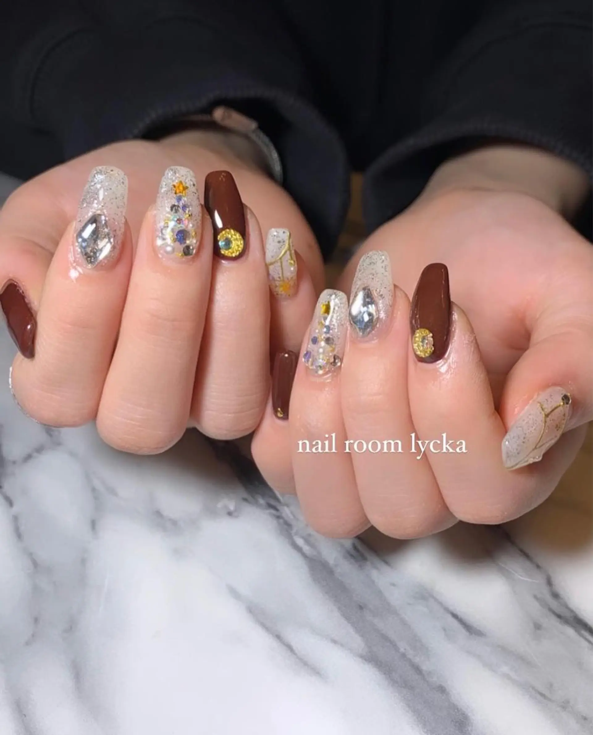 ネイル ﾈｲﾙﾙｰﾑﾘｯｶ 𝐦𝐚𝐲𝐮のネイルデザイン