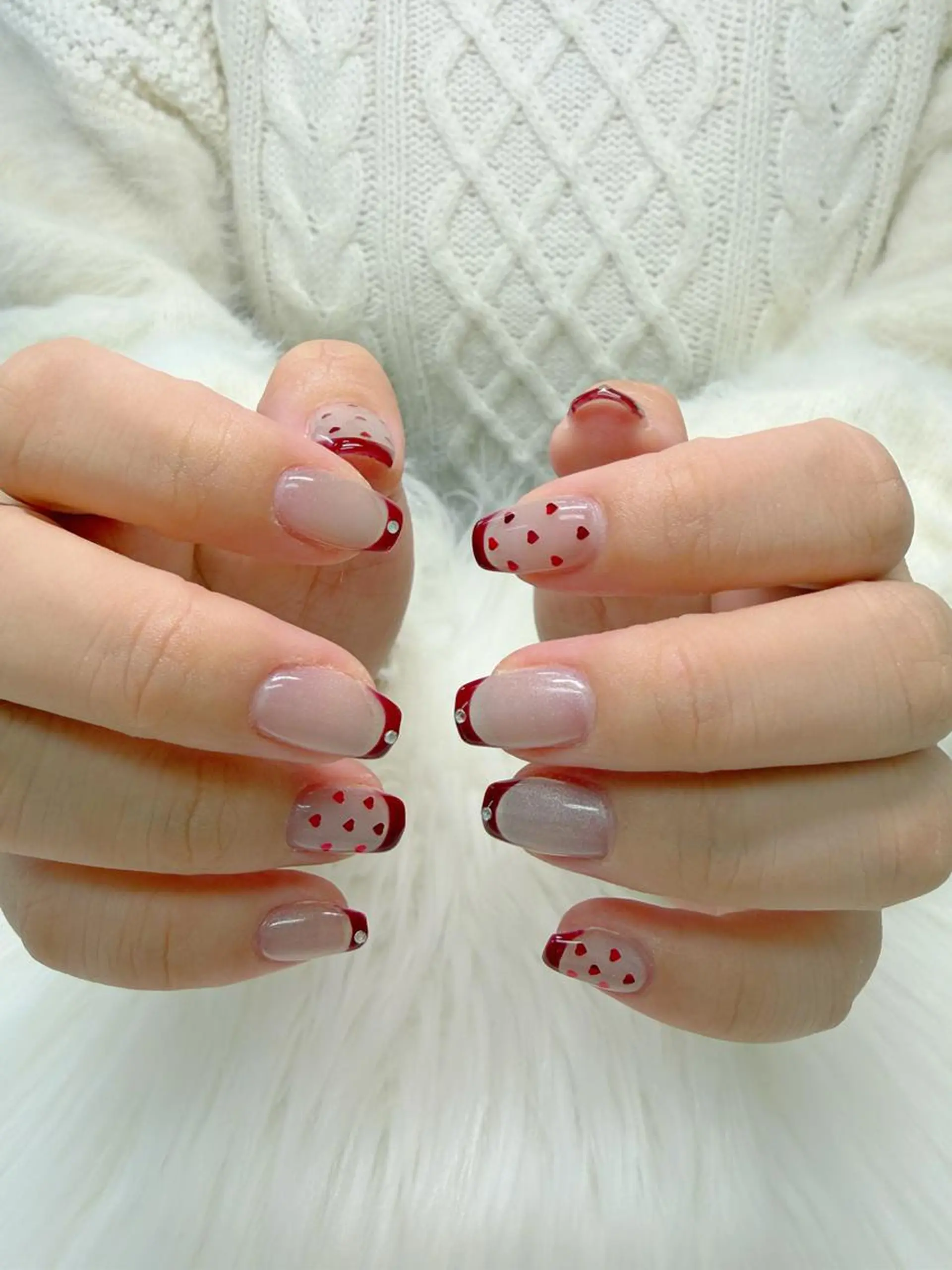 ネイル オーロラネイル チークネイル フットネイル フレンチネイル ジェルネイル ハンドネイル リラネイル すみれのネイルデザイン