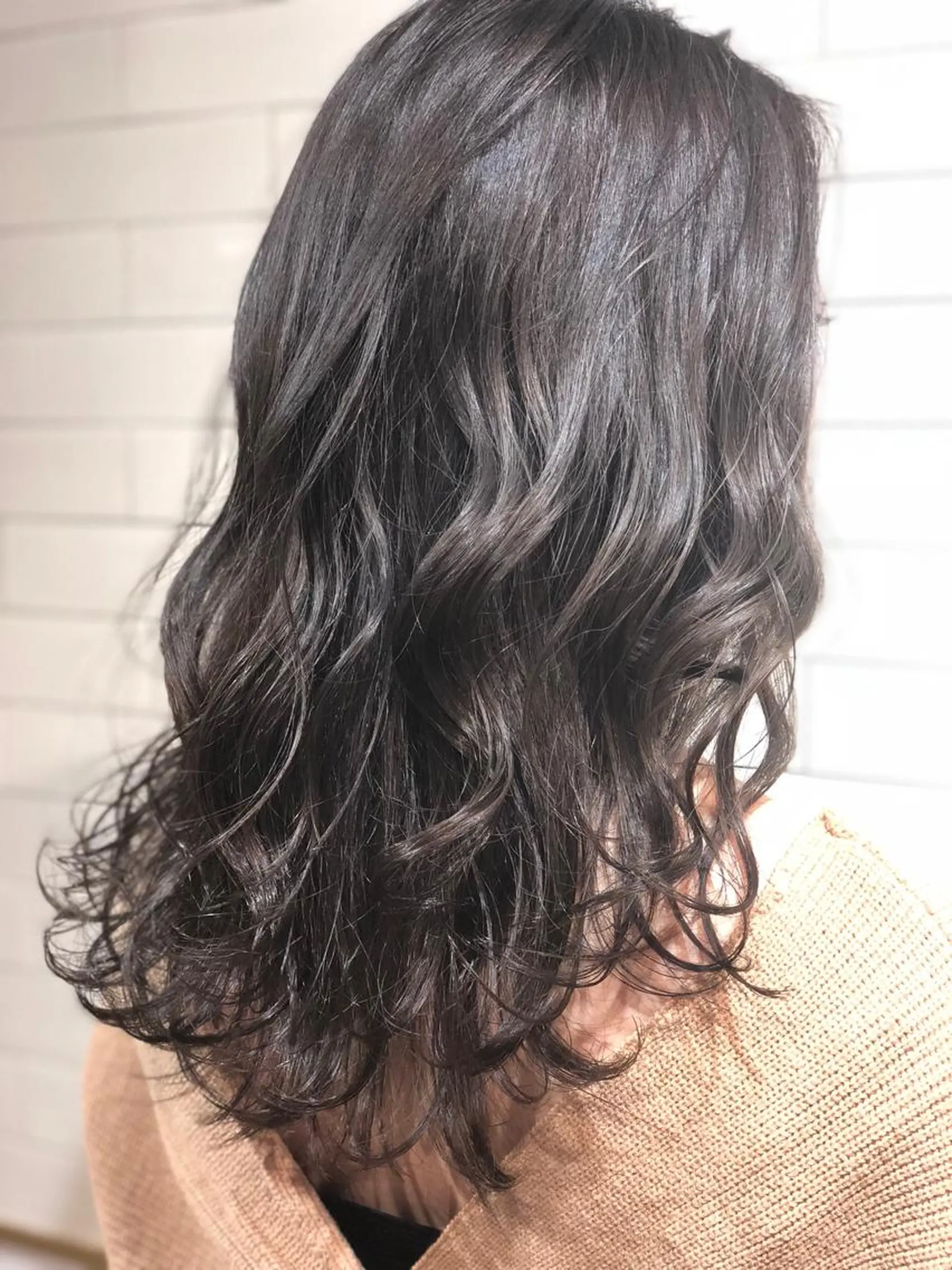 セミロング カラー カット ヘアカラー トリートメント 髪質改善⌇透明感 カラー⌇川上葵のヘアスタイル