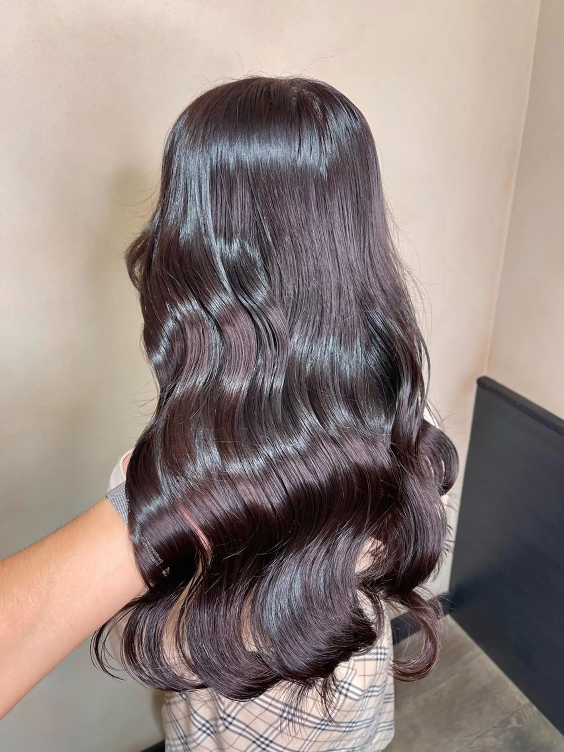 ロング カラー ブラウンカラー パープルカラー パープルブラウン 泉 堅也のヘアスタイル