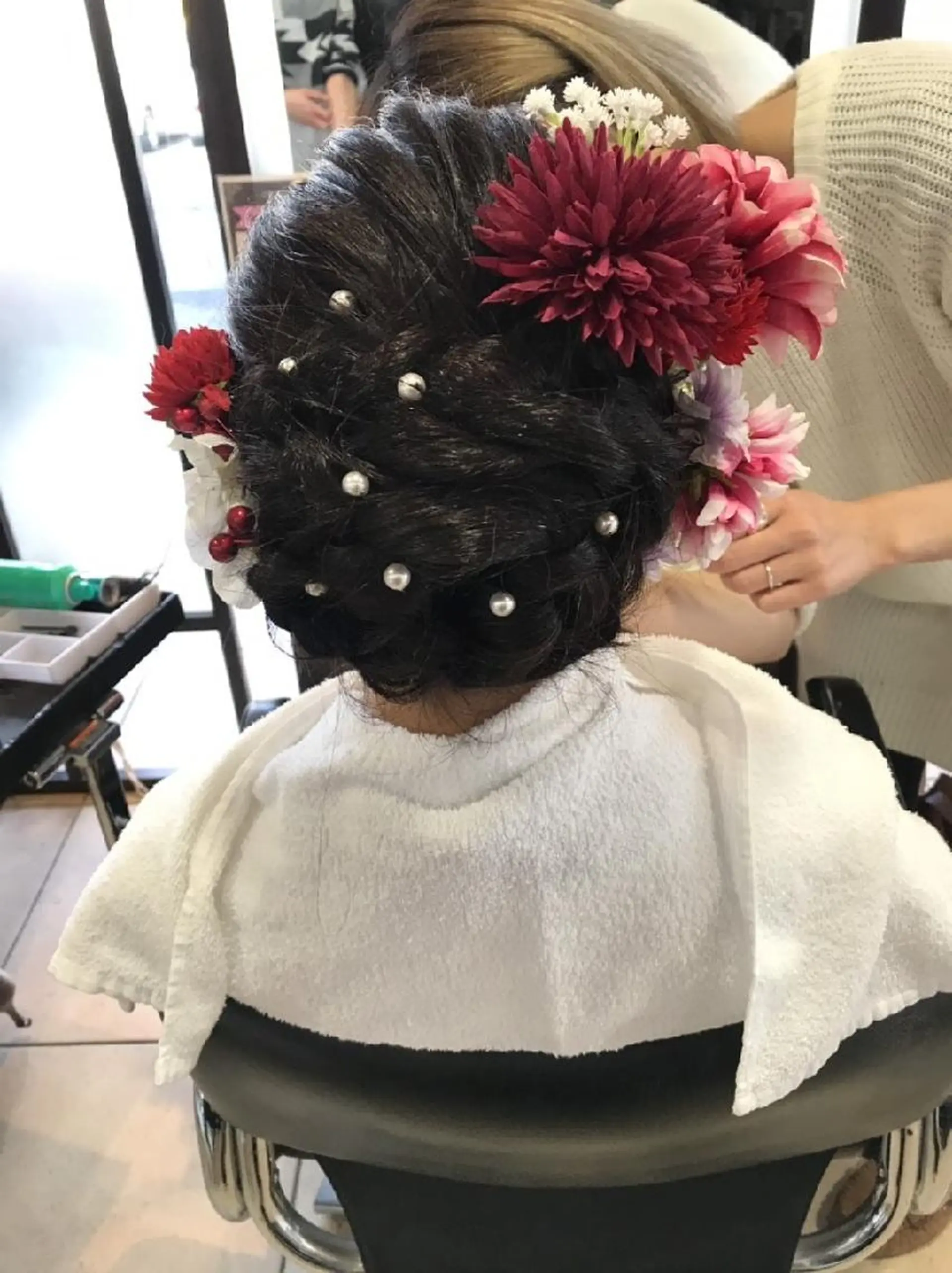 ヘアアレンジ セミロング 栗田 由佳の眉毛・アイブロウイメージ