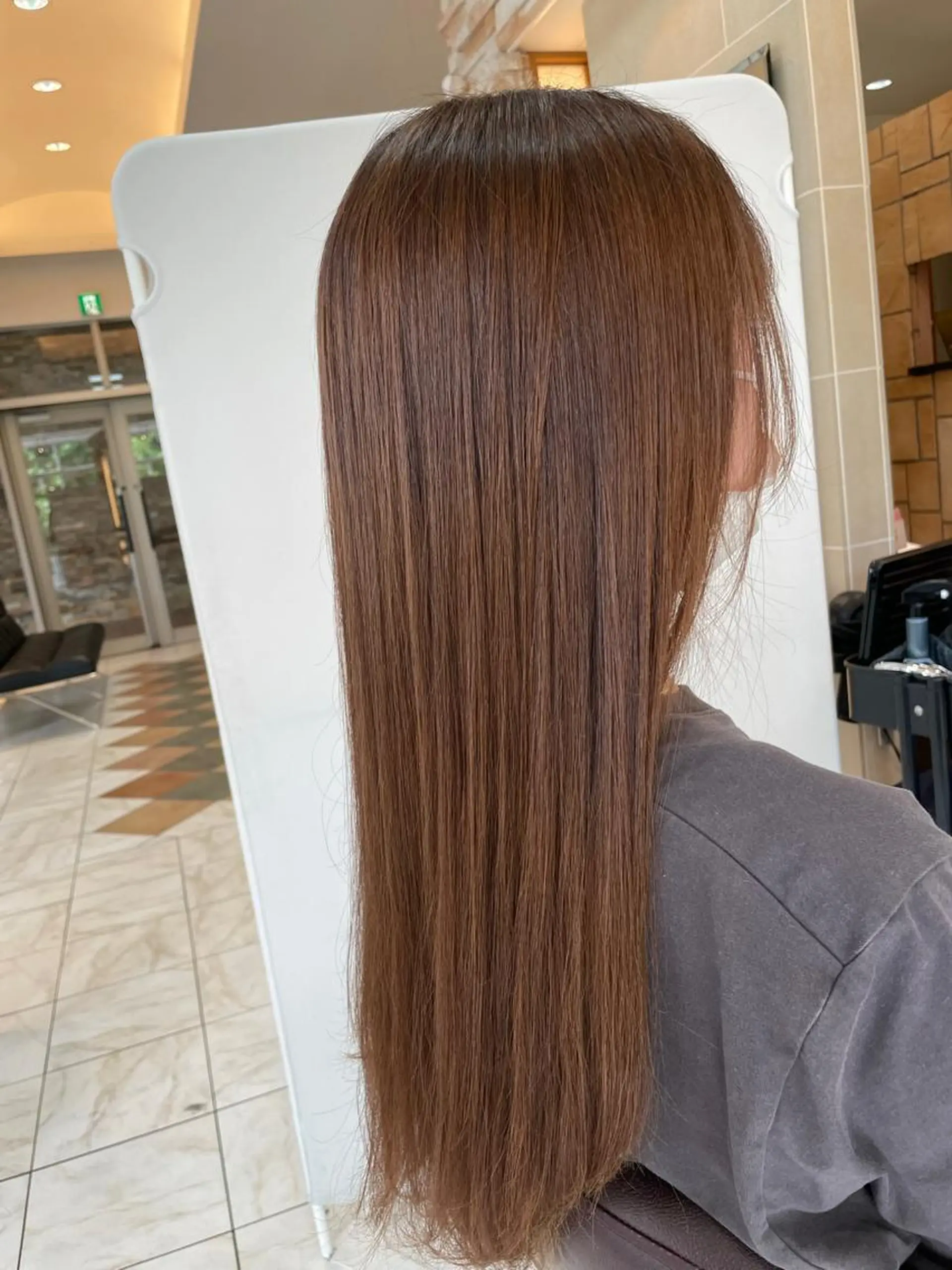 ロング 縮毛矯正 新籾 尚哉のヘアスタイル