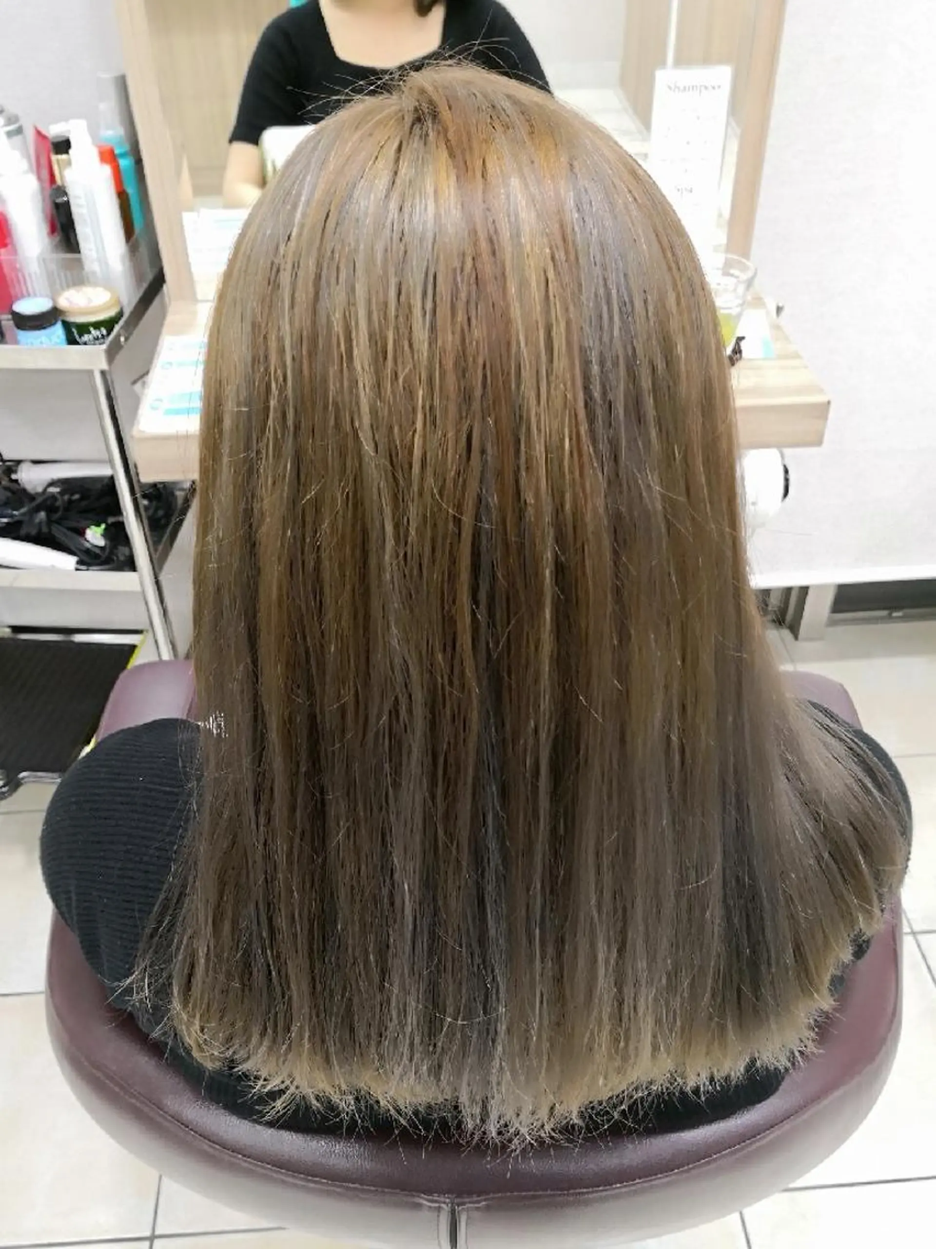 ミディアム カラー アッシュ ブルーカラー ブルーアッシュ ハイライトカラー ハイライト 🩶ハイライトカラー 🩶ASH西葛西鈴木のヘアスタイル