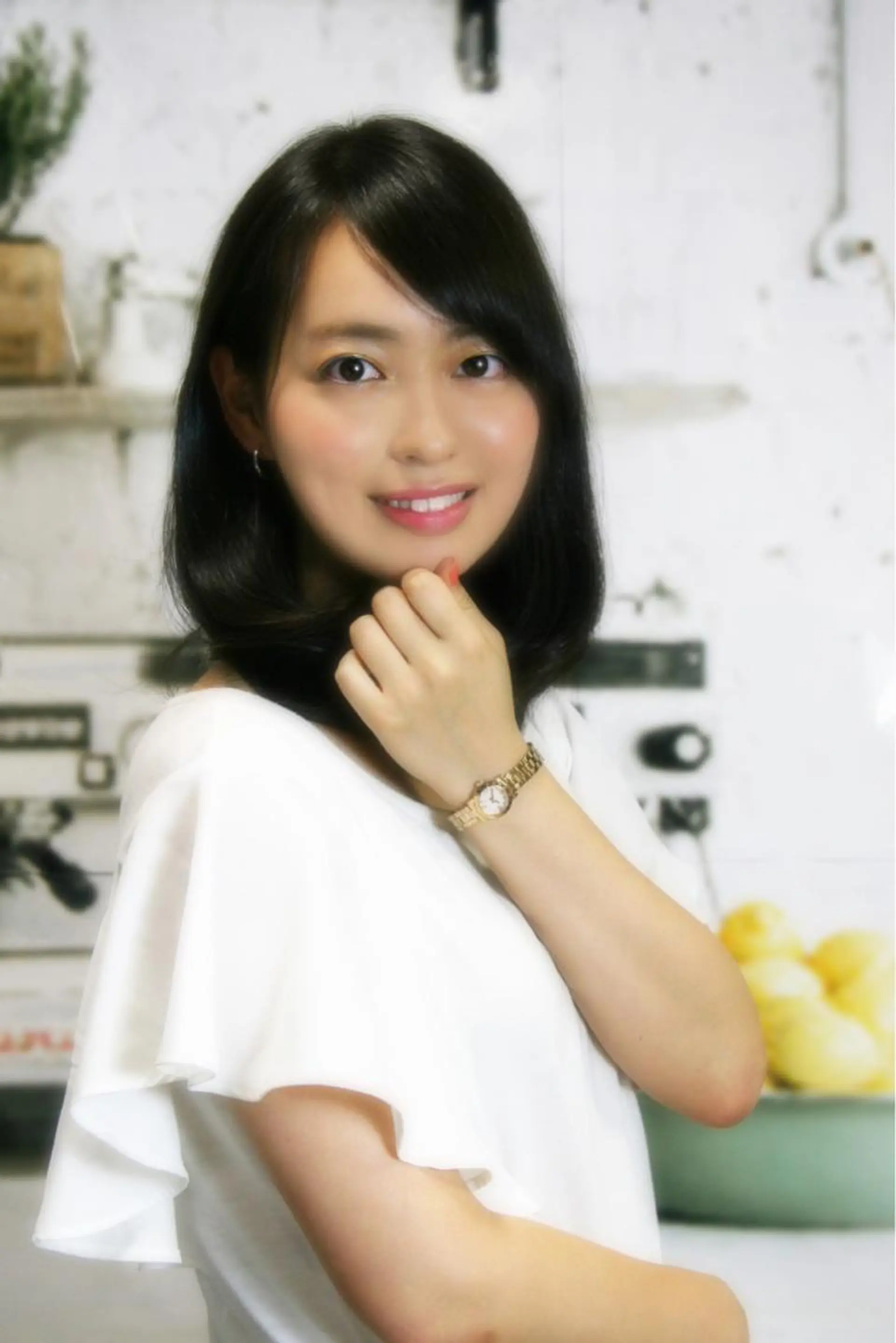 ミディアム anyhow academyのヘアスタイル