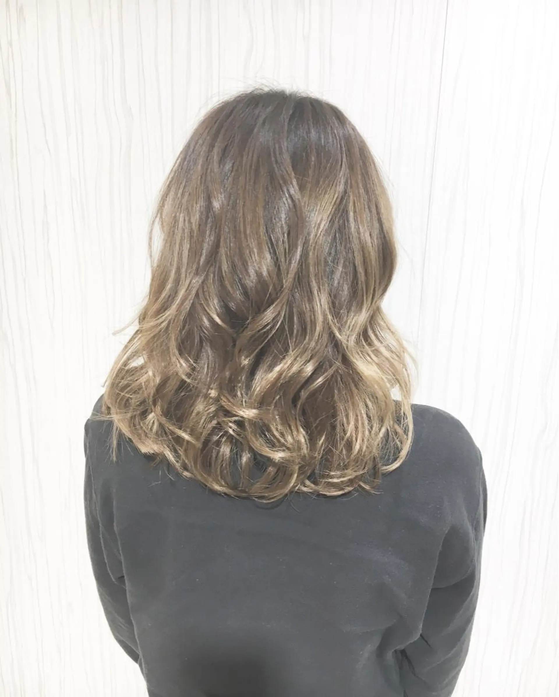 ショート ミディアム ロング カラー パーマ ヘアアレンジ グレージュ ✨艶髪✨透明感✨ 山内大樹のヘアスタイル