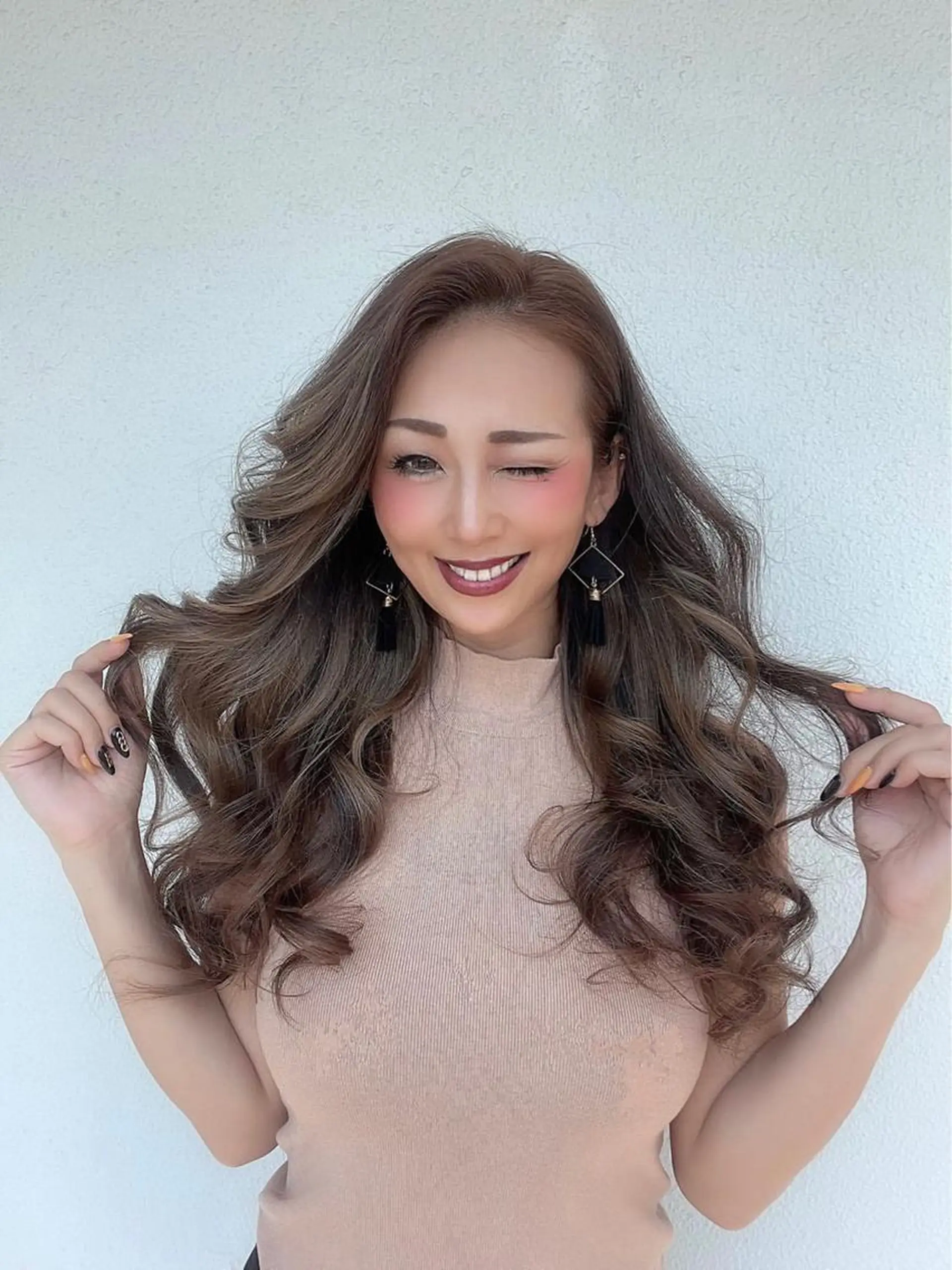 ロング アッシュ アッシュブラウン Vale YUSUKEのヘアスタイル
