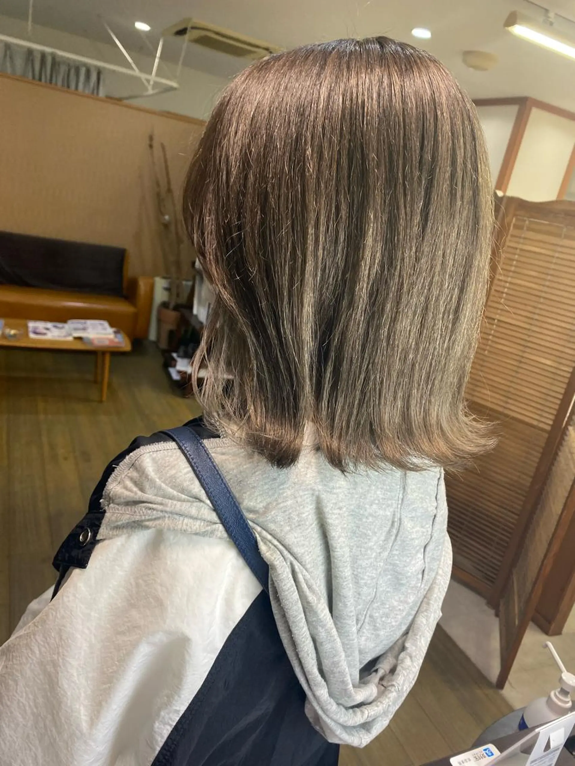 ショート カラー ヘアカラー トリートメント ブリーチカラー🫧 森　凪沙のヘアスタイル