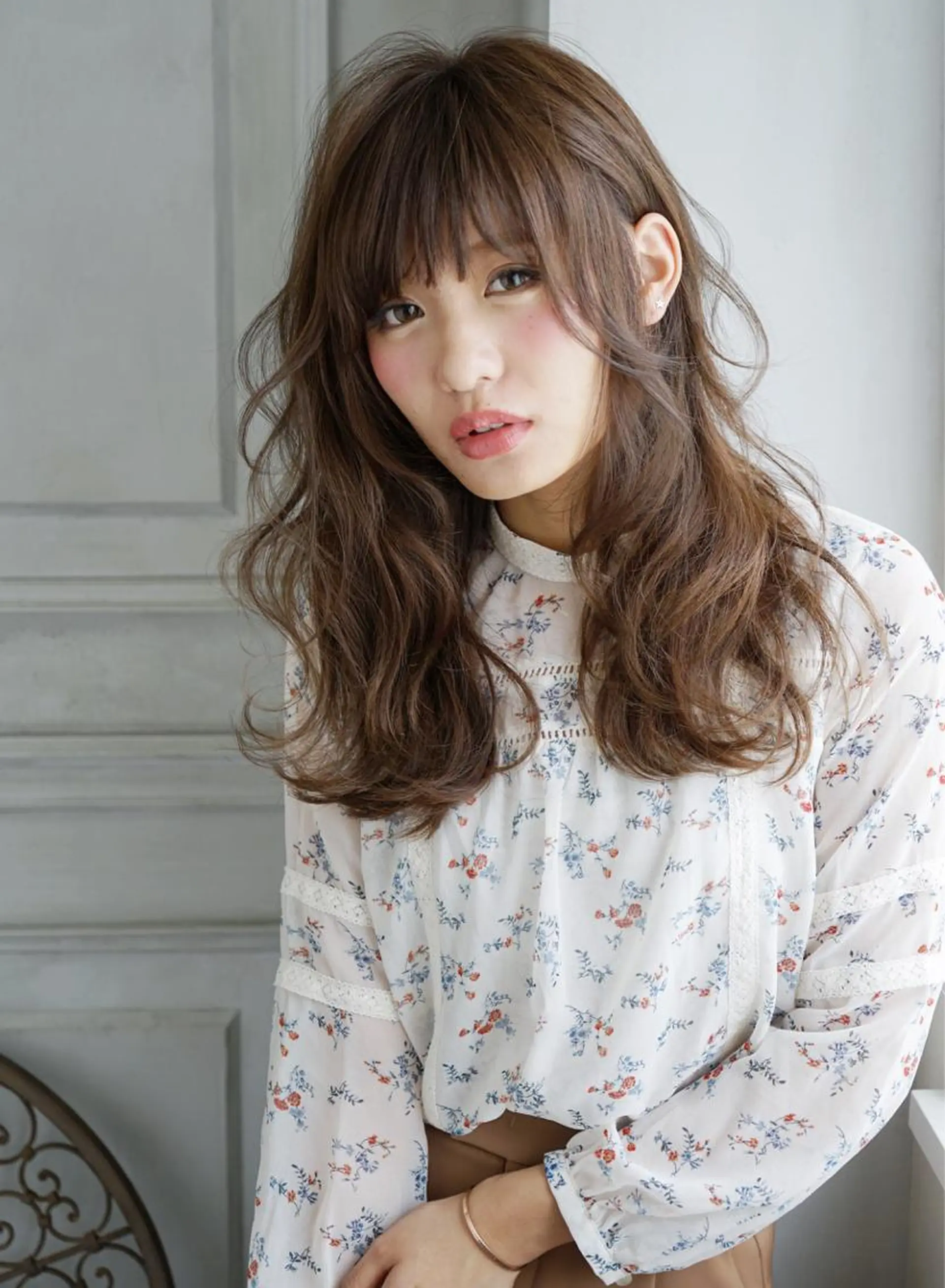 ミディアム カット パーマ ヘアールーム アートのヘアスタイル