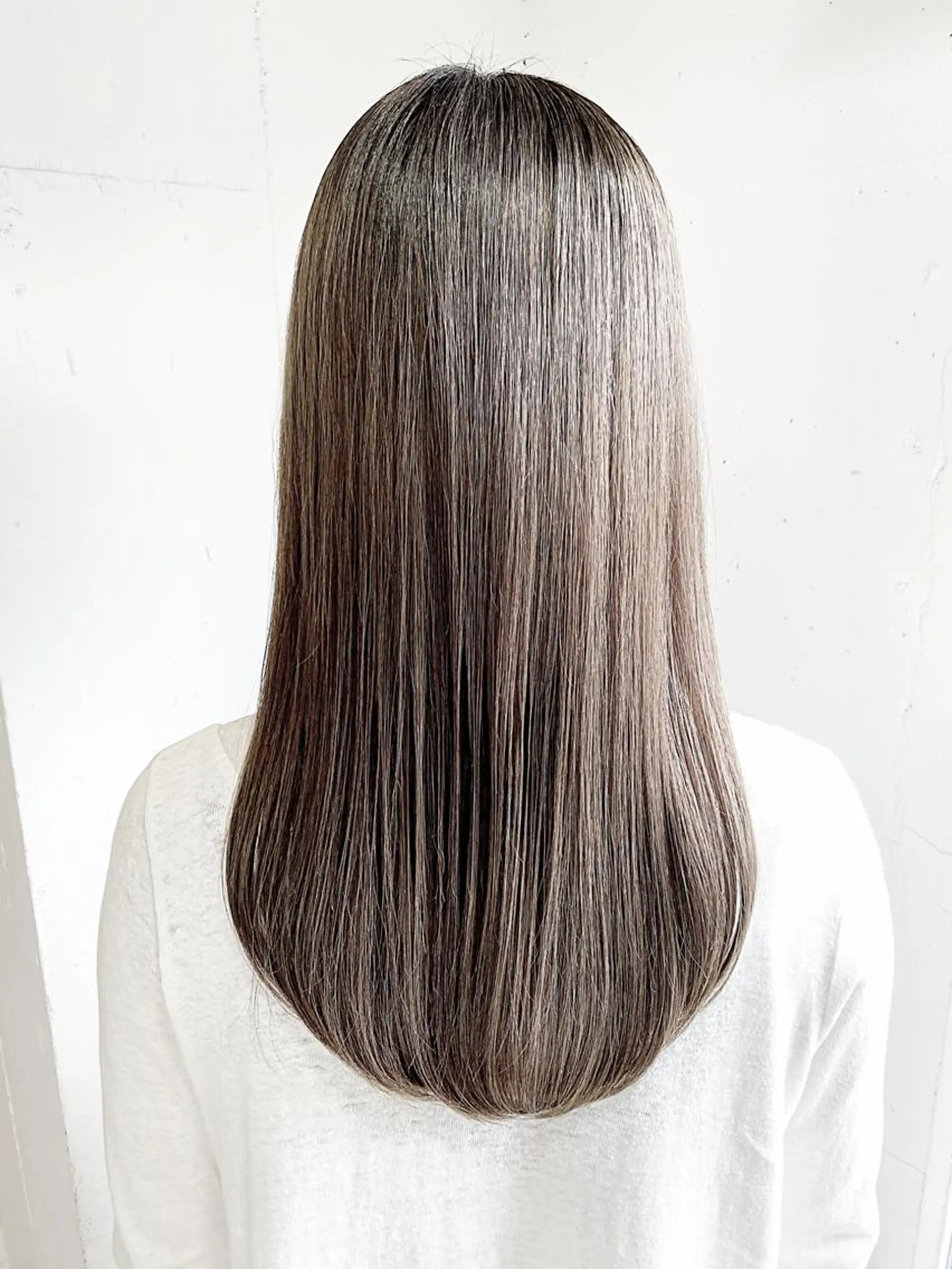 ロング 髪質改善チェルシー 表参道💎縮毛矯正のヘアスタイル