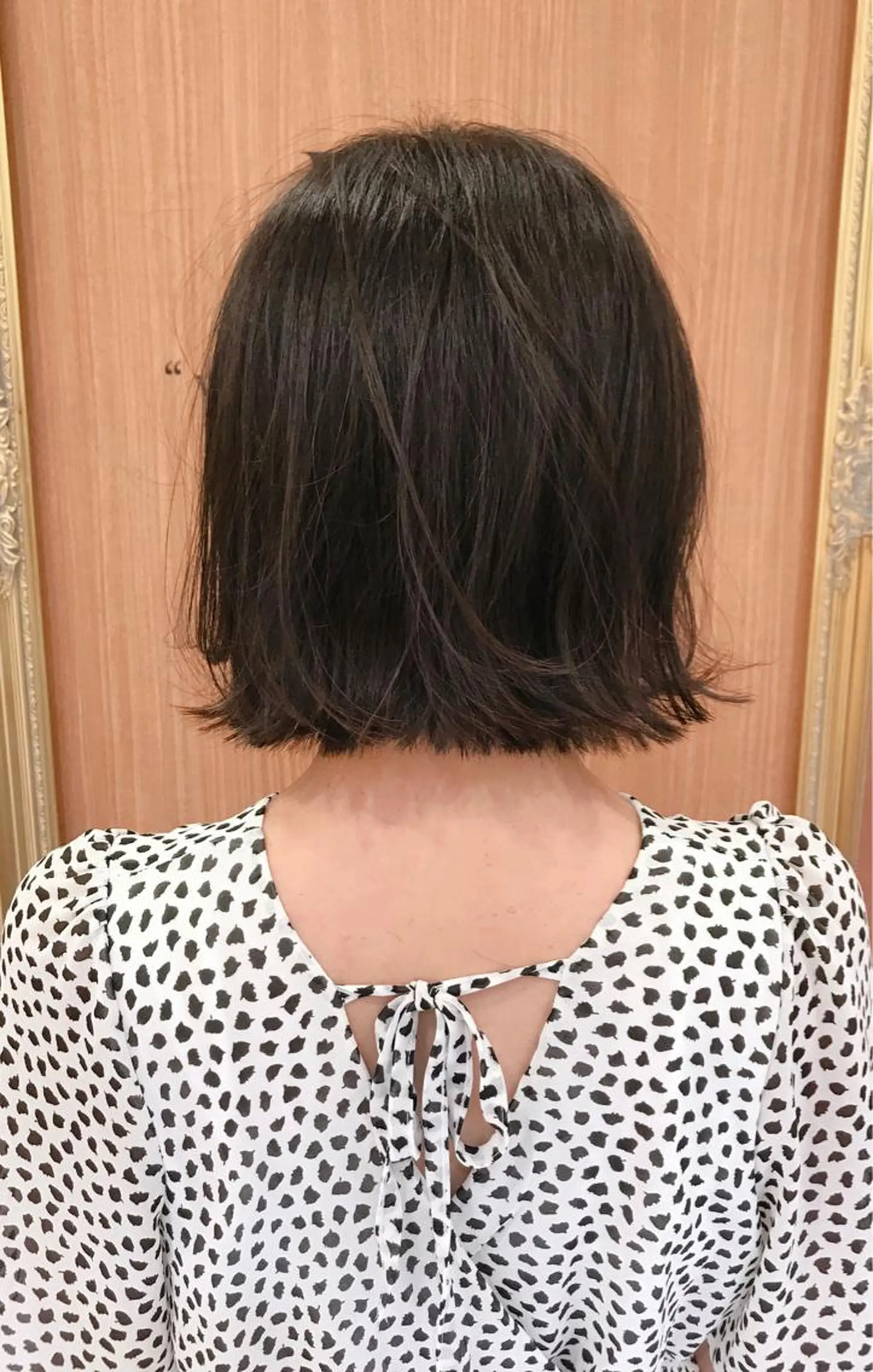ショート 前下がりボブ ボブ 外ハネヘア Lond enikaのヘアスタイル