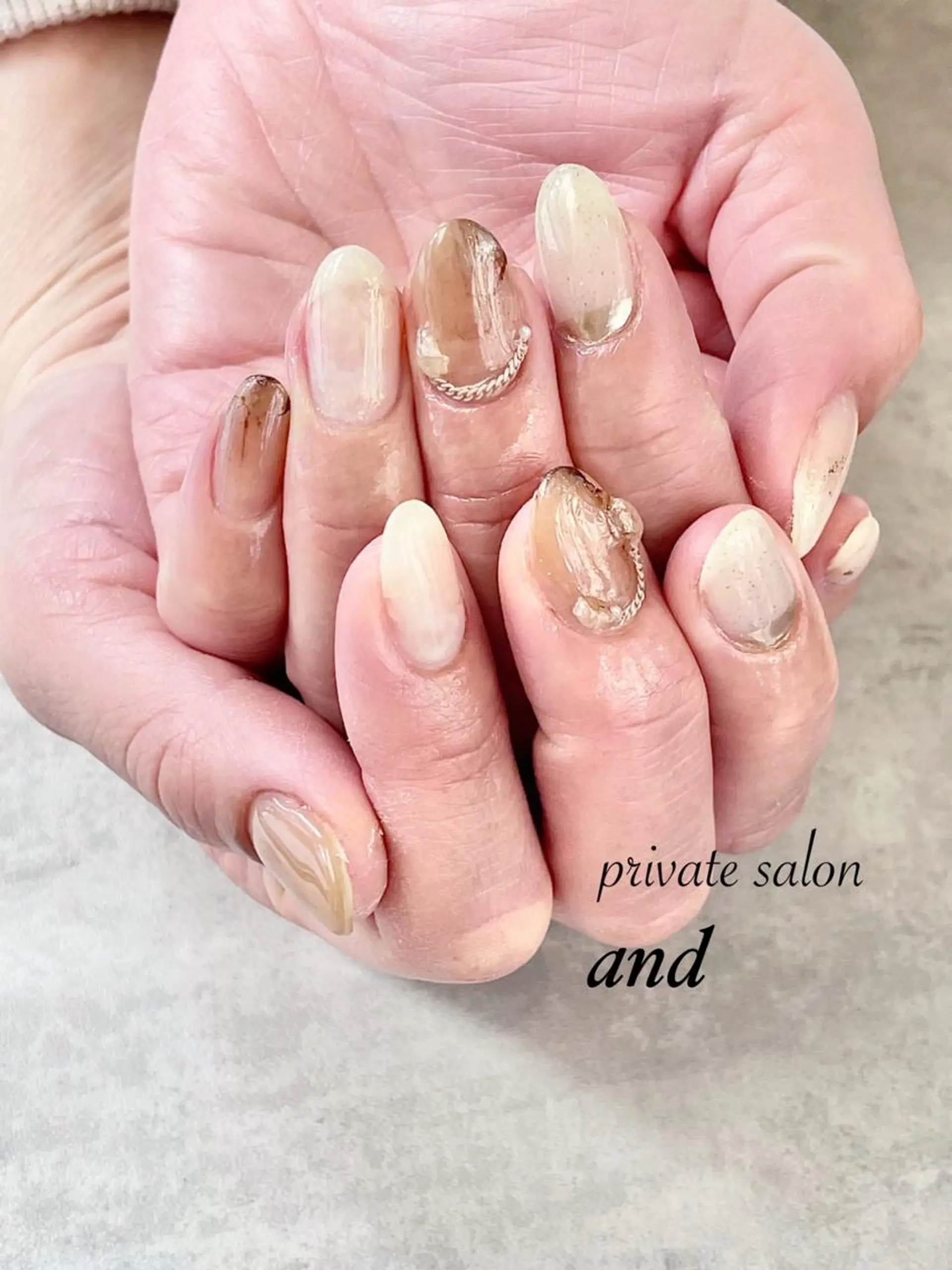 ネイル 土屋 智子のネイルデザイン