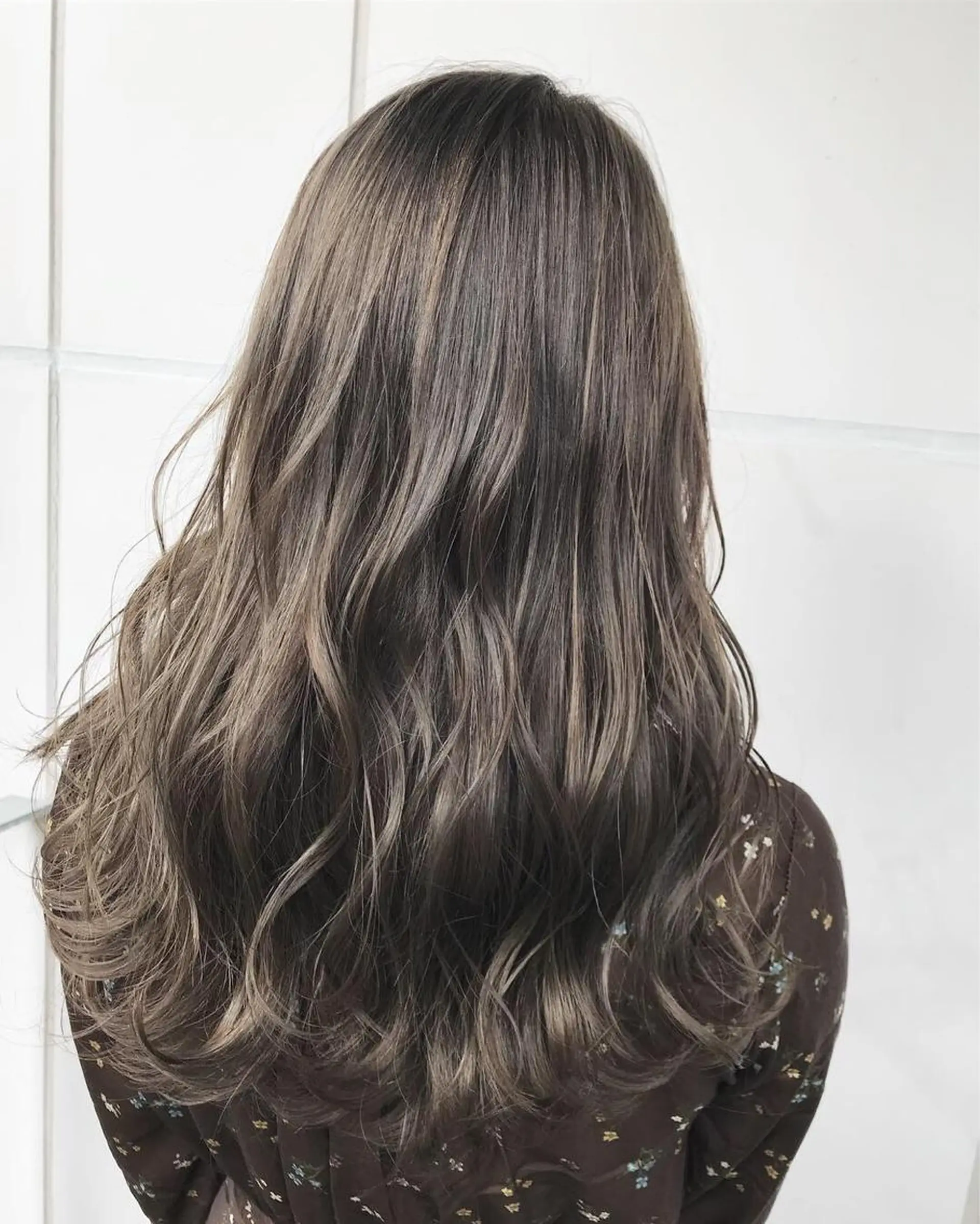 ロング カラー ヘアカラー トリートメント 髪質改善will hairdesignのヘアスタイル