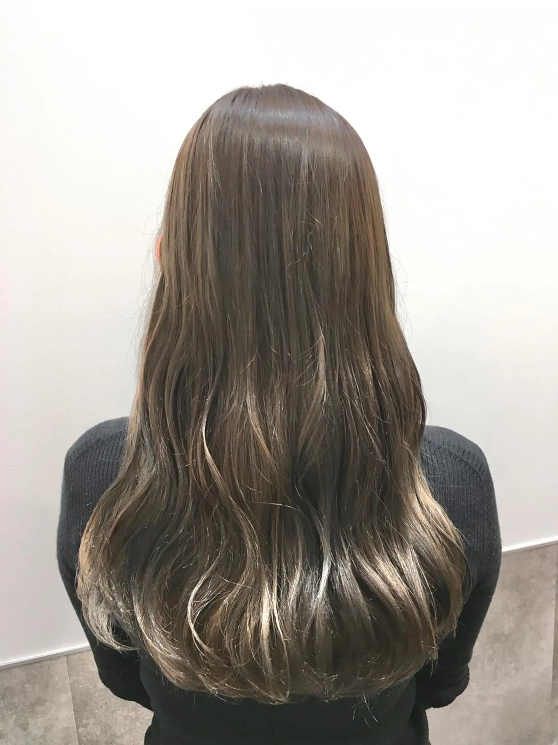 ロング カラー ベージュカラー ヘアカラー トリートメント ヘアセット yoshi ☆のヘアスタイル