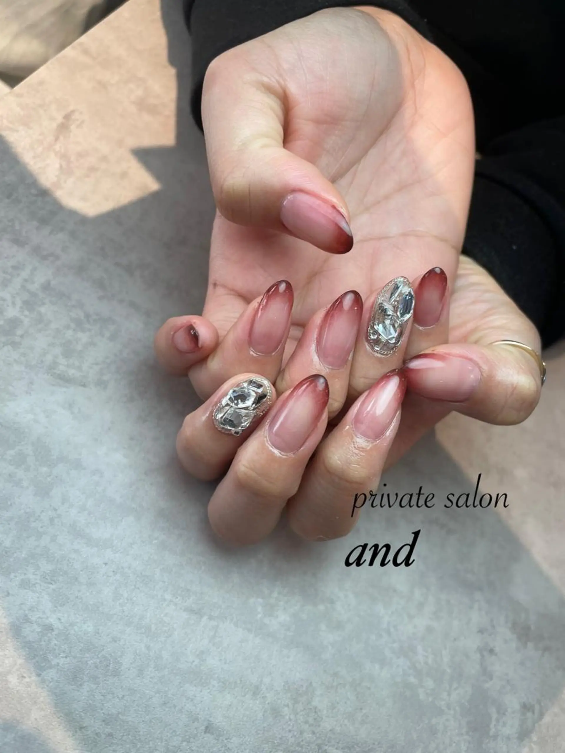 ネイル 土屋 智子のネイルデザイン