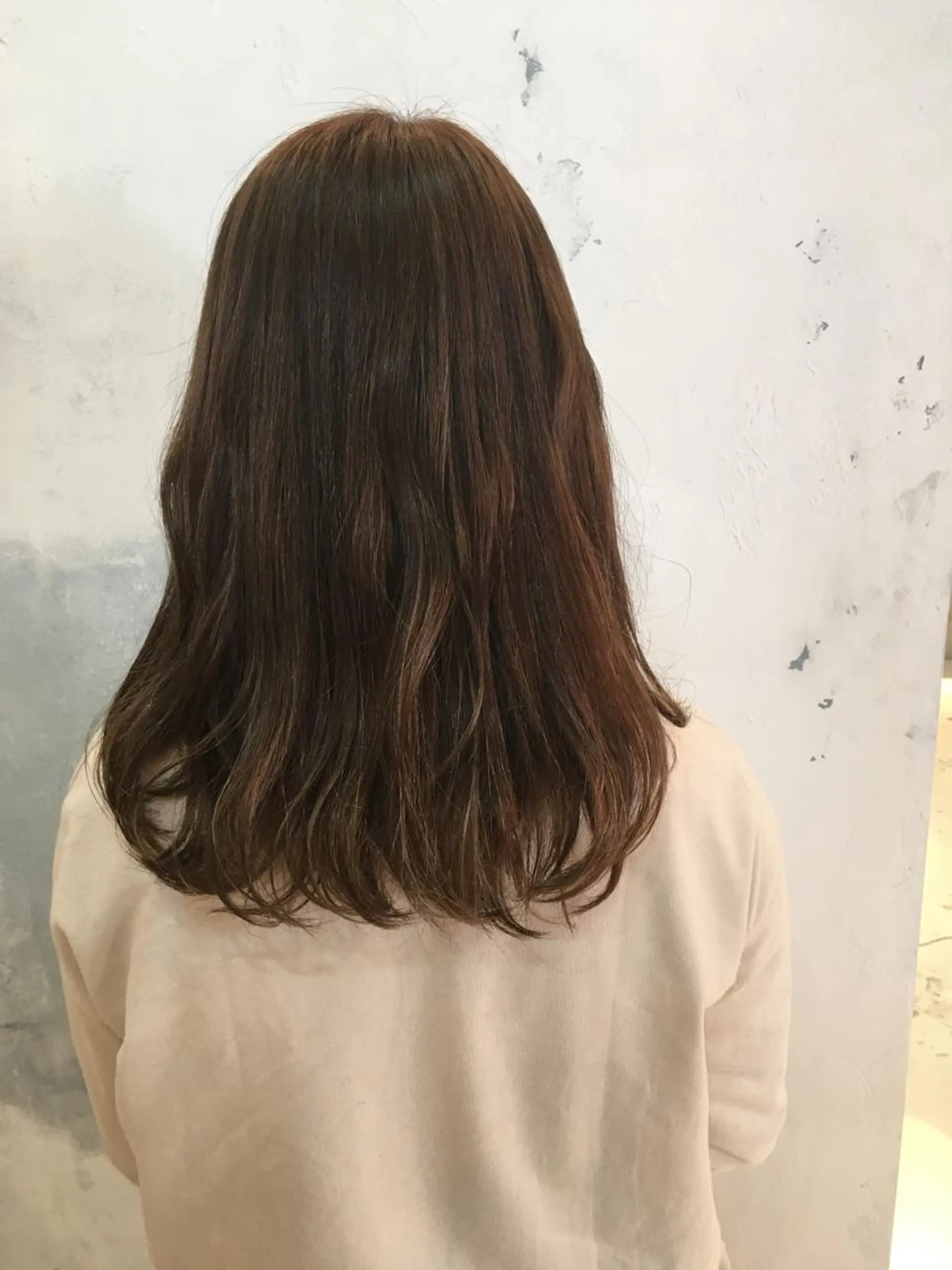 セミロング カラー ベージュカラー sato manamiのヘアスタイル