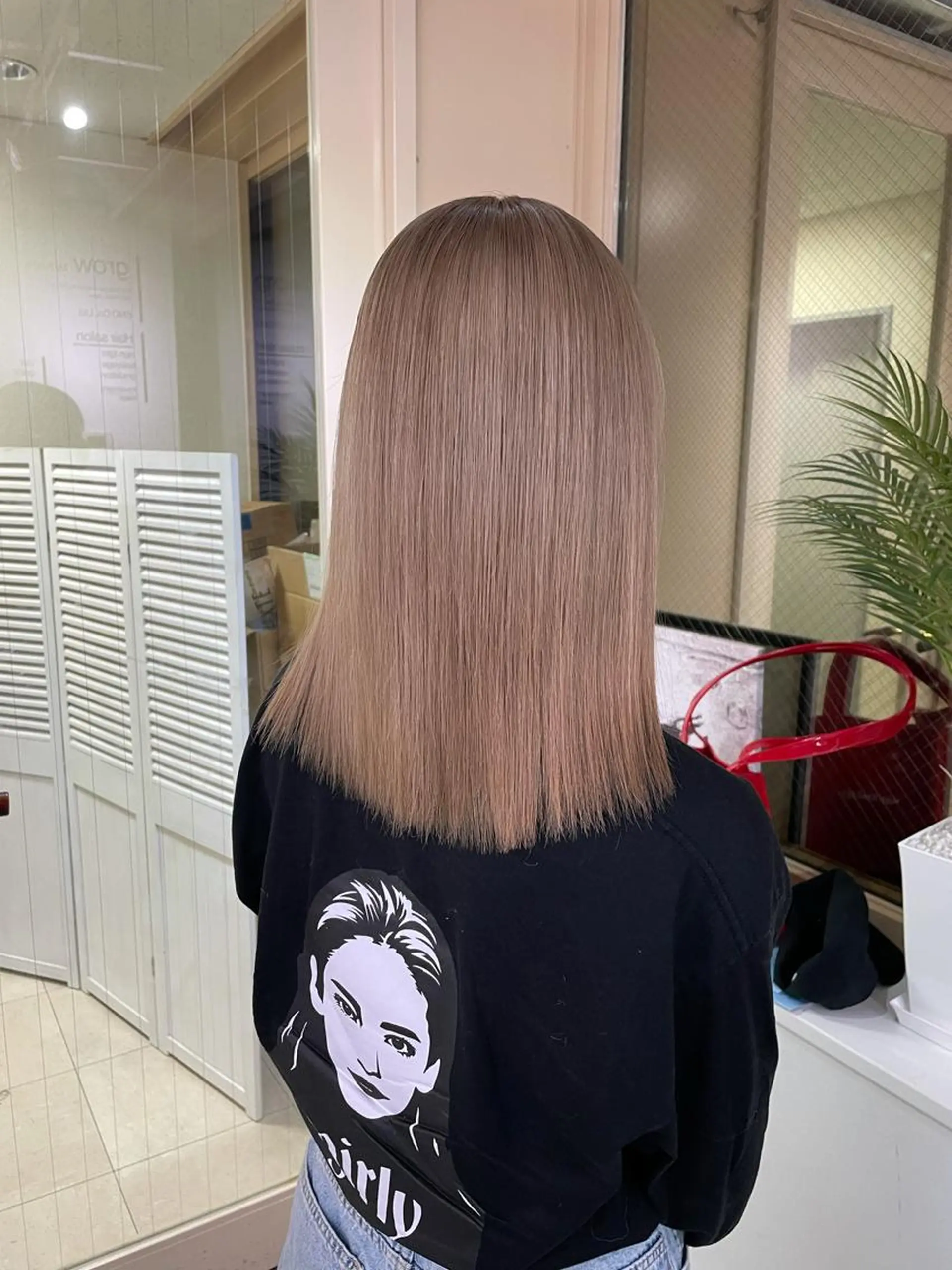 セミロング カット ヘアカラー トリートメント 🌈プルエクステ& ハイトーン🌈関飛鳥のヘアスタイル