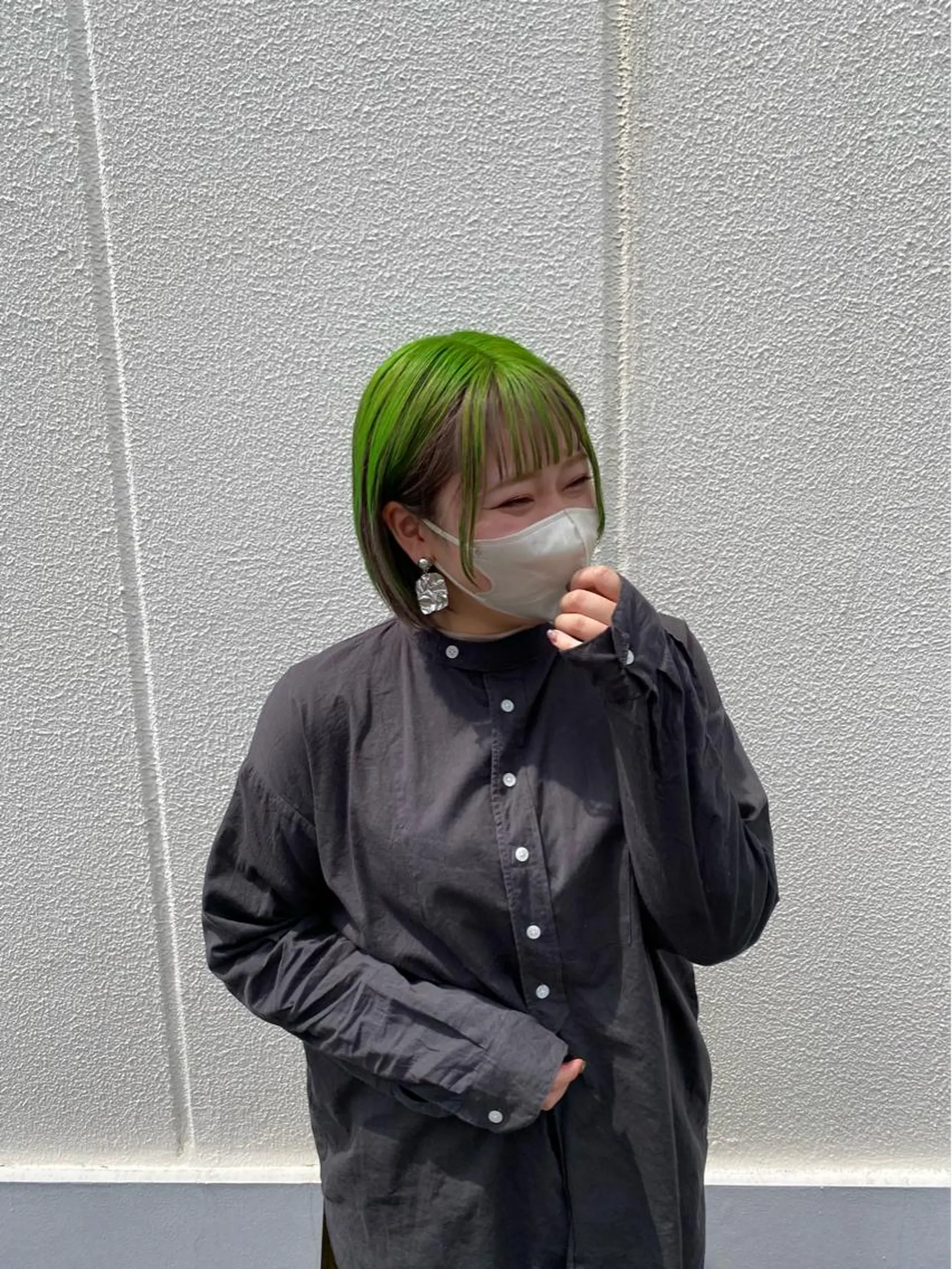 ミディアム カラー 藤野 凪沙のヘアスタイル