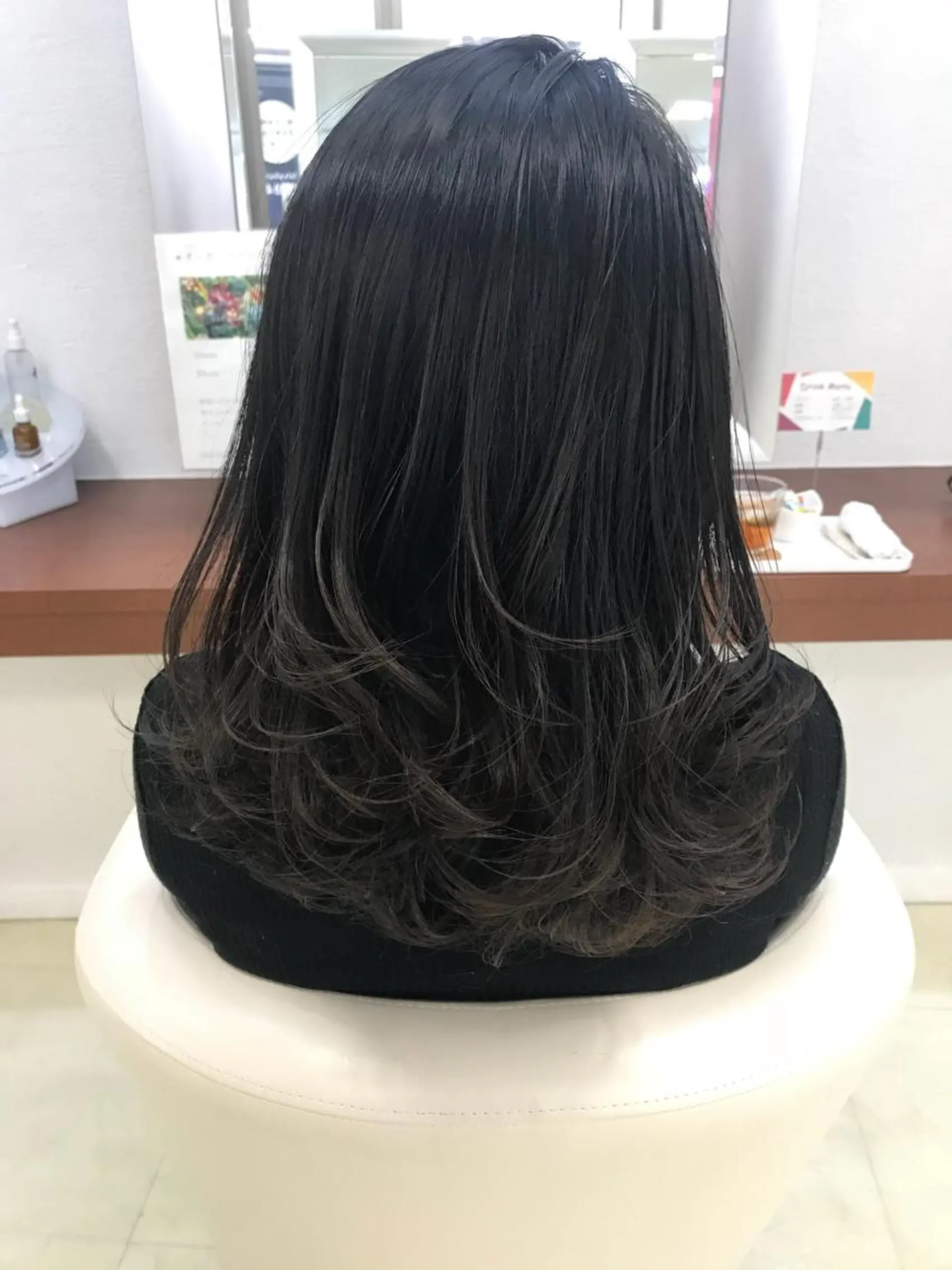 セミロング 💫カットはなんでも 得意です✂️のヘアスタイル