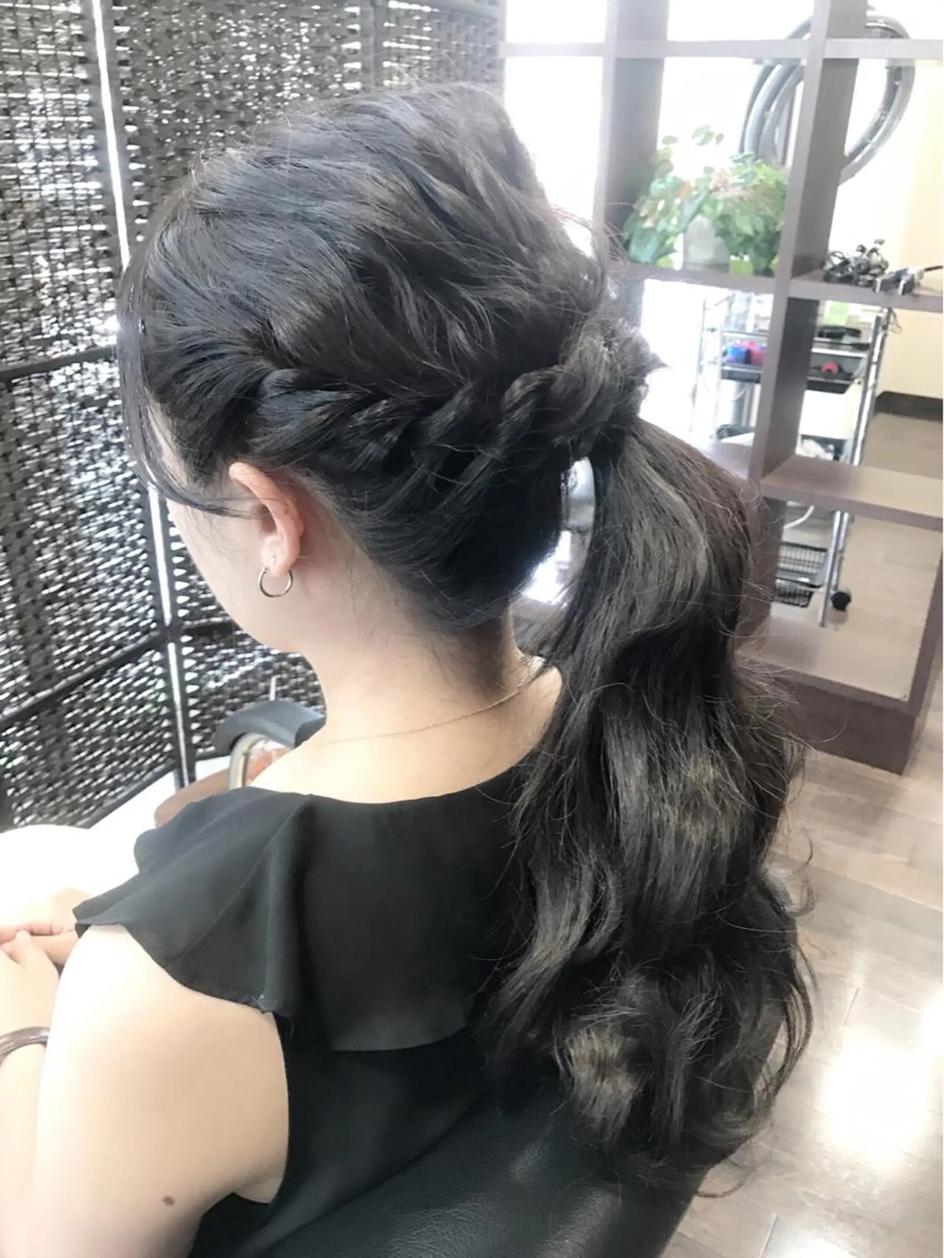 ロング ヘアアレンジ 沢田 瞳のヘアスタイル