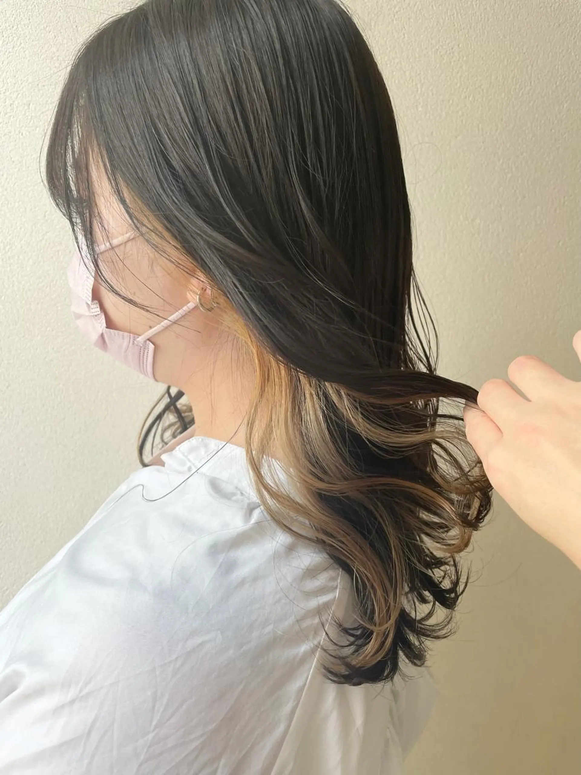 セミロング カラー ベージュカラー ダークグレー ダークグレージュ イヤリングカラー グレージュ 沢田 瞳のヘアスタイル