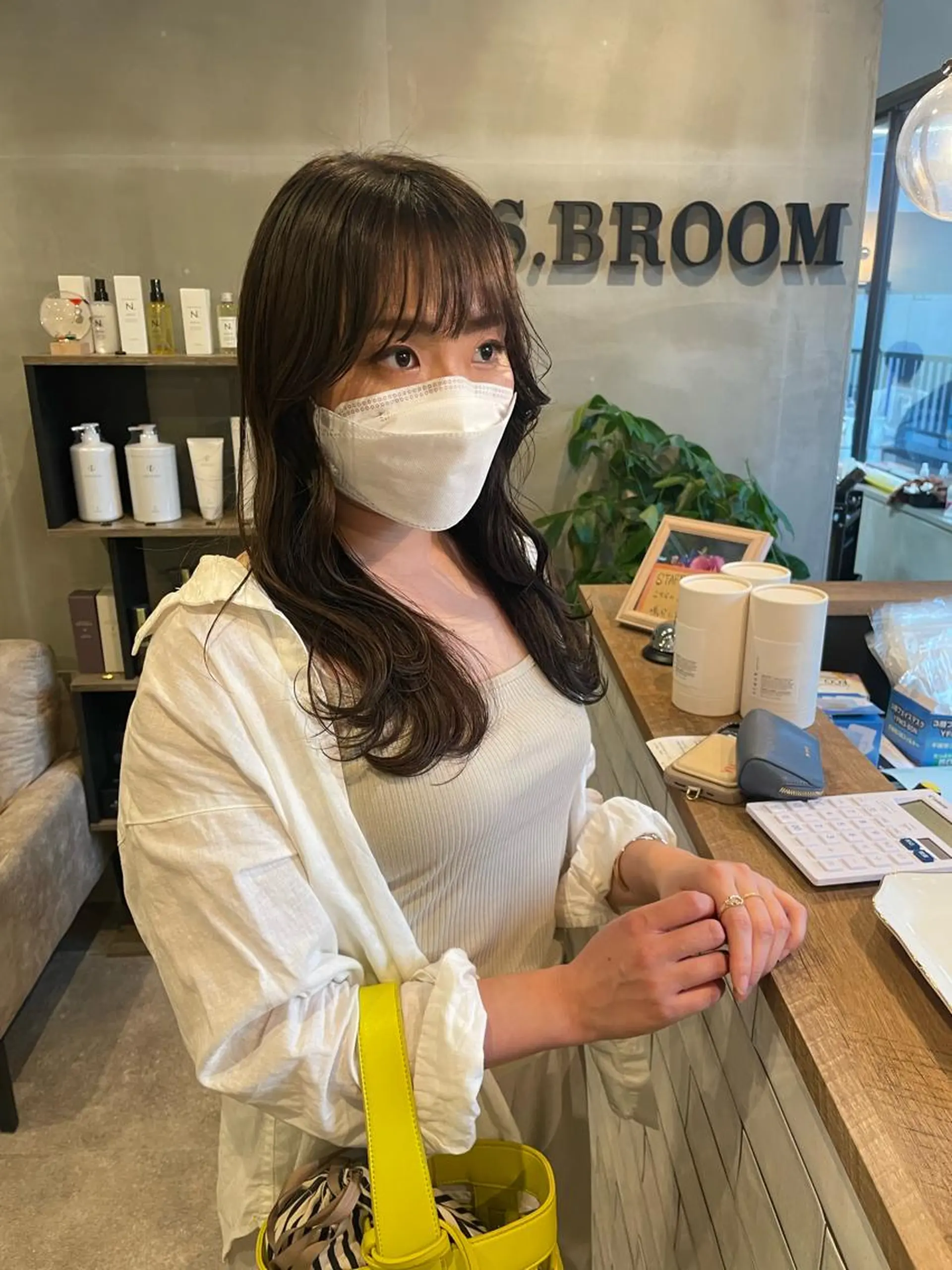 セミロング カット ヘアカラー トリートメント S.BROOM なんばTAKUYAのヘアスタイル
