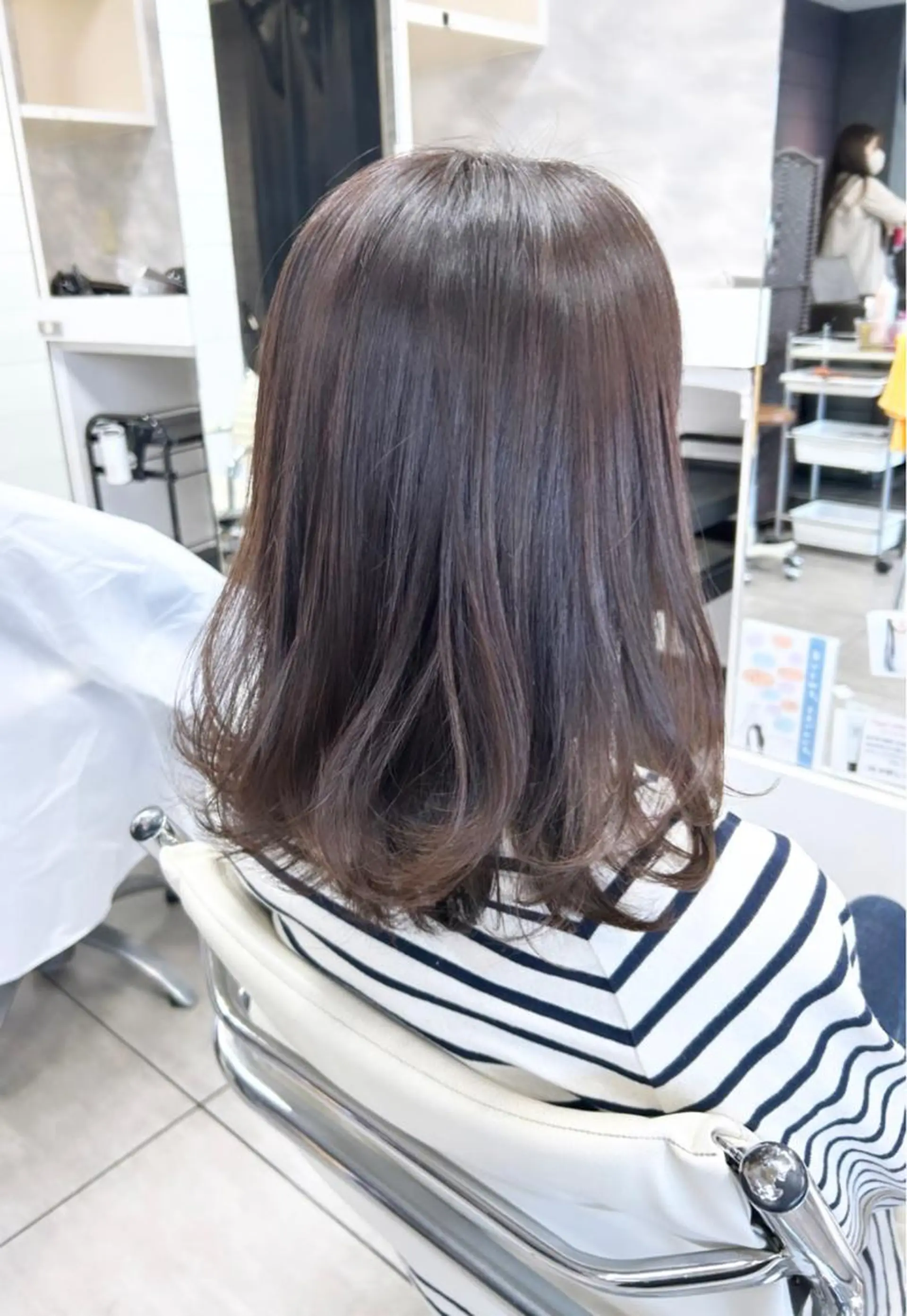 ミディアム ミディアムレイヤー レイヤーカット カット ヘアカラー 🫧艶髪カラー🫧 森本くるみのヘアスタイル
