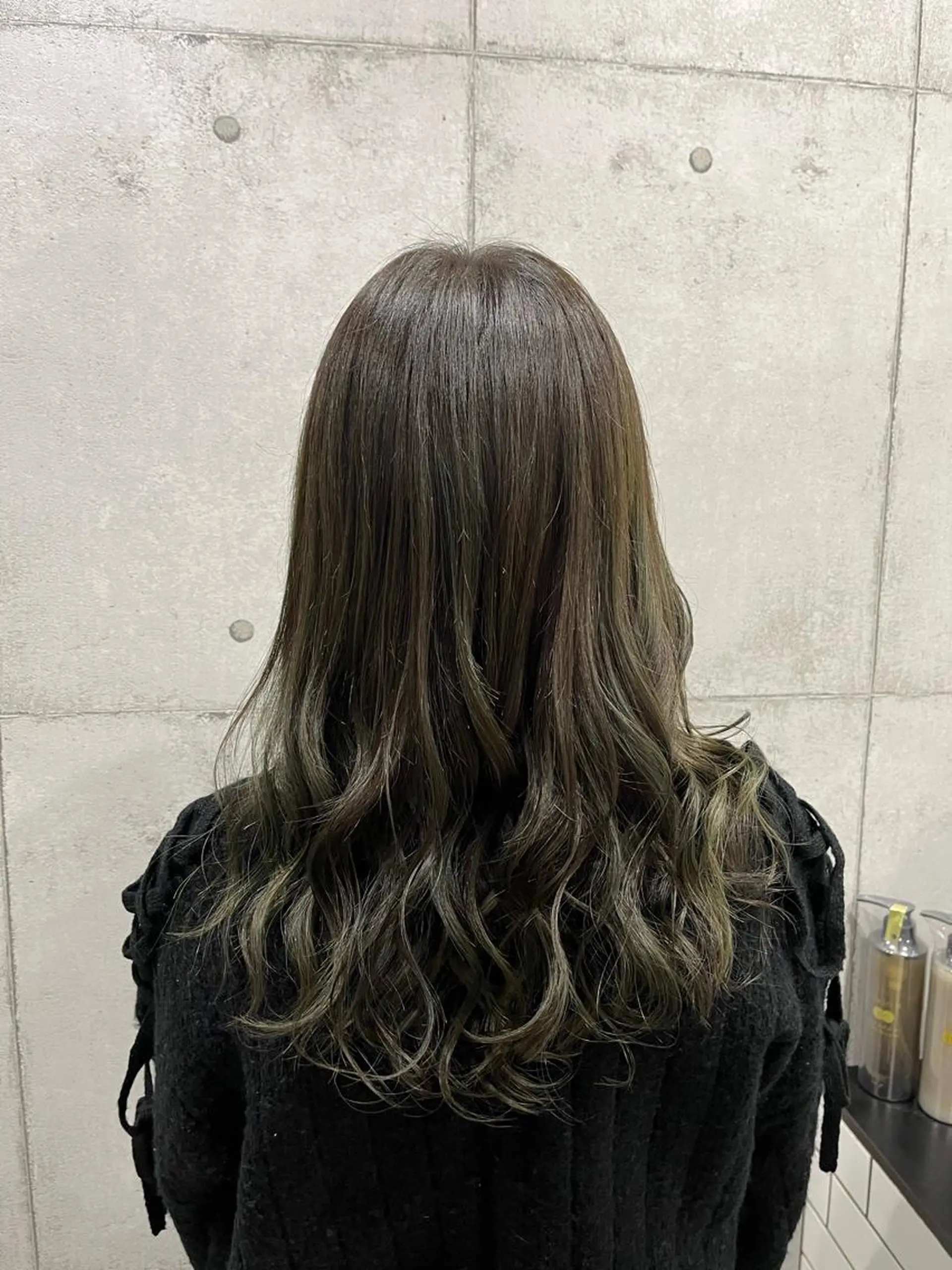 ロング カラー カット ヘアカラー トリートメント newi赤羽 HINATAのヘアスタイル