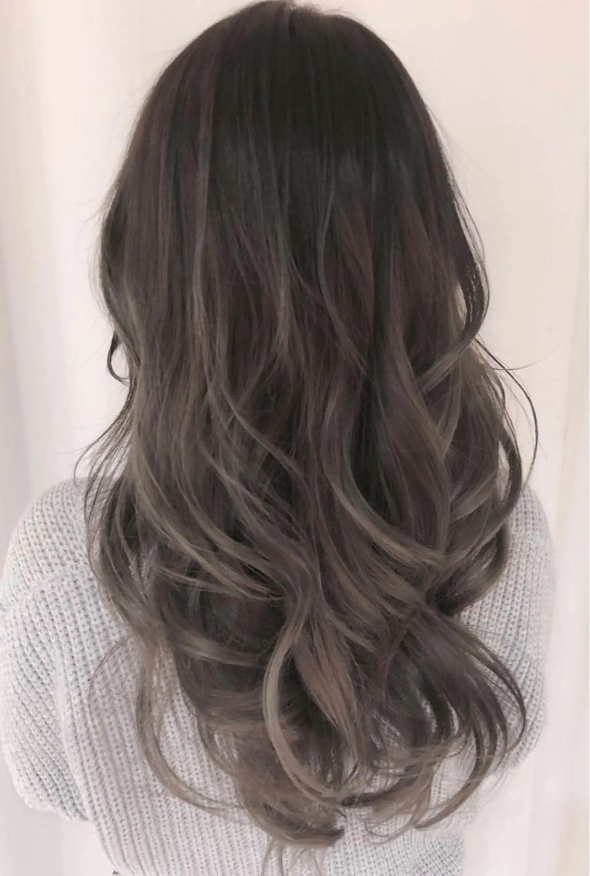 ロング カラー パーマ ヘアアレンジ アッシュ バレイヤージュ ブリーチ ケアブリーチ 透明感カラー ヘアカラー トリートメント 竹内ケンゴ🇰🇷 EIGHT藤沢のヘアスタイル