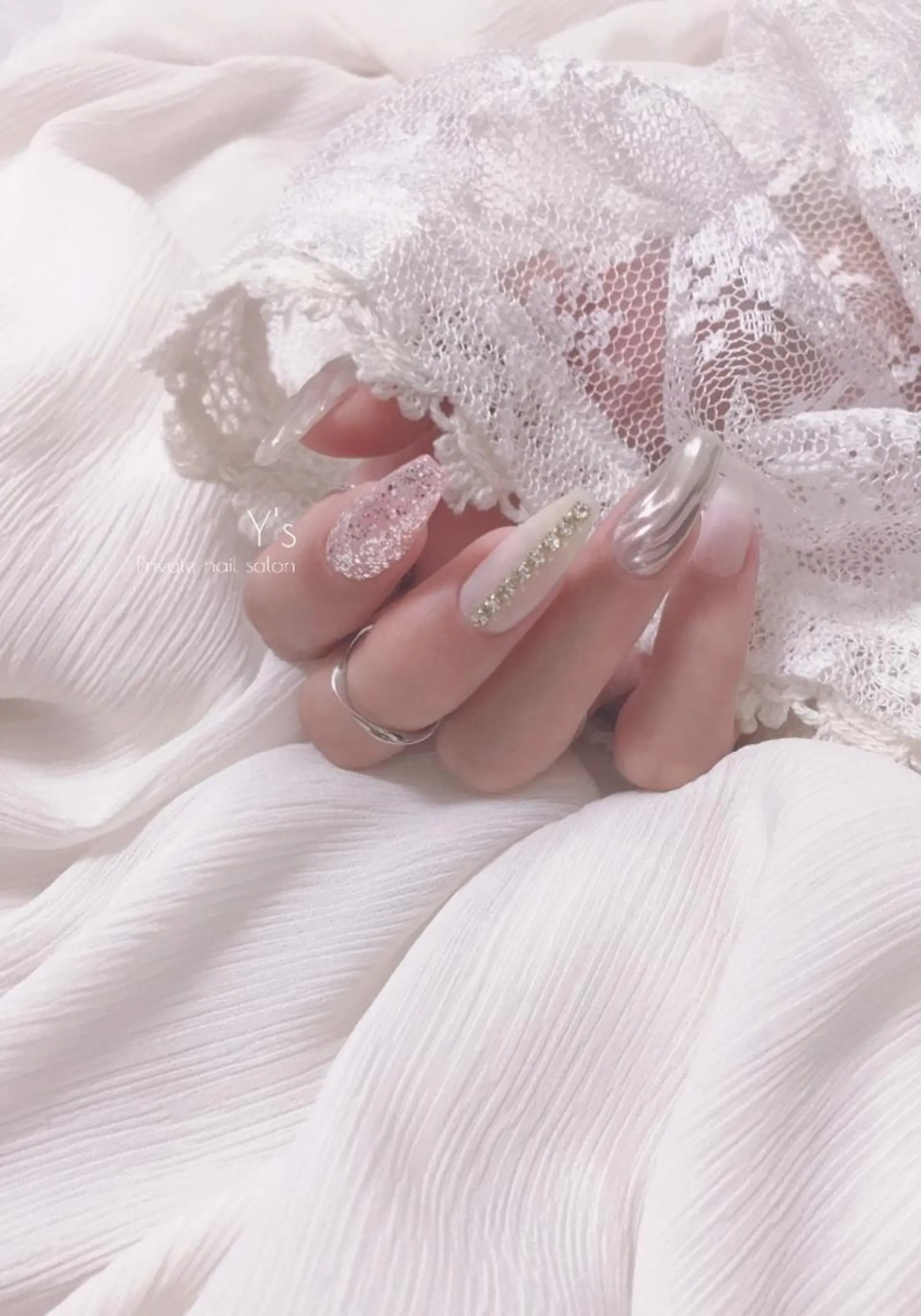 ネイル YUMI NAGAI  のネイルデザイン