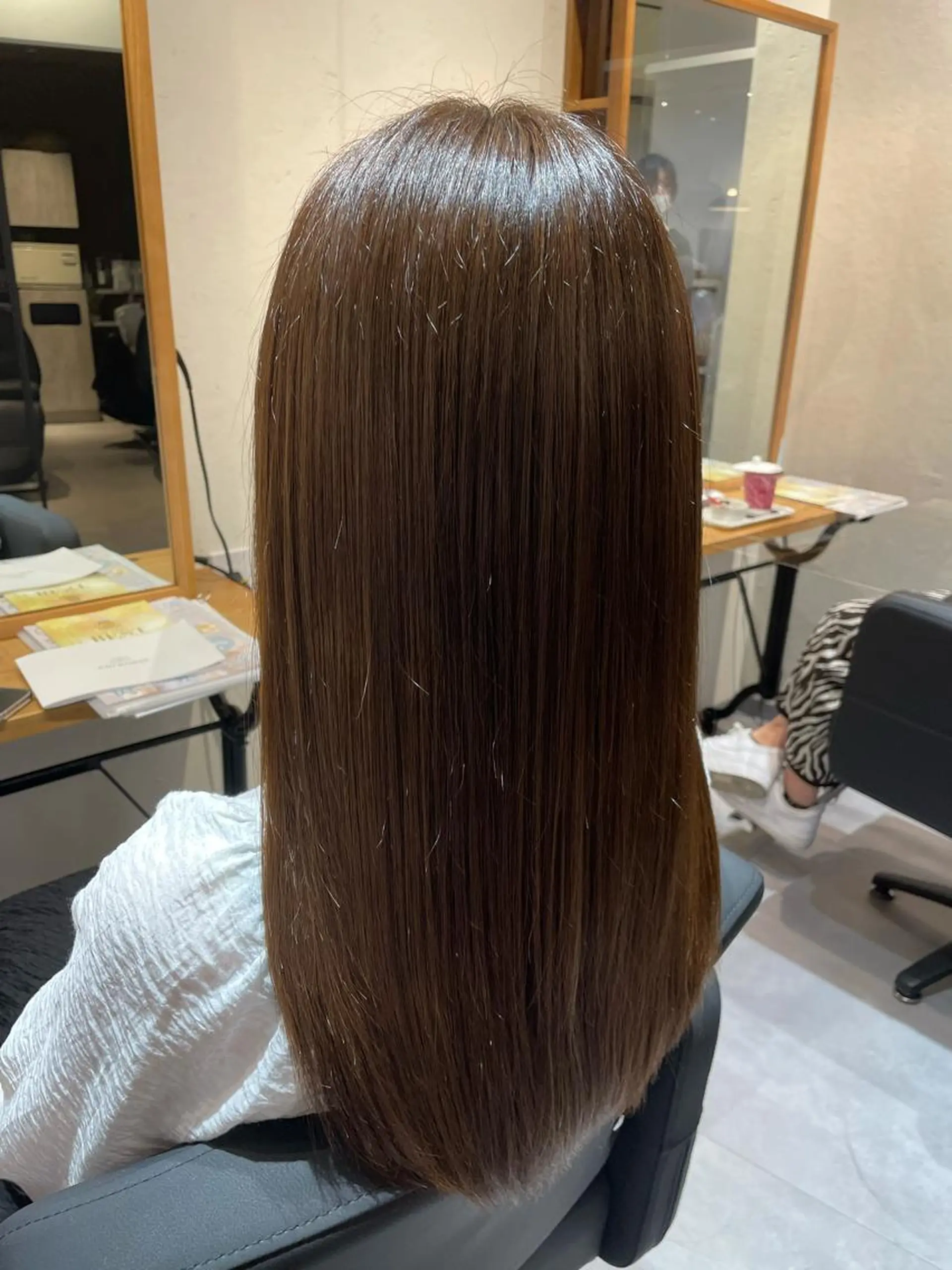 セミロング 藤田一輝 【美髪職人】のヘアスタイル