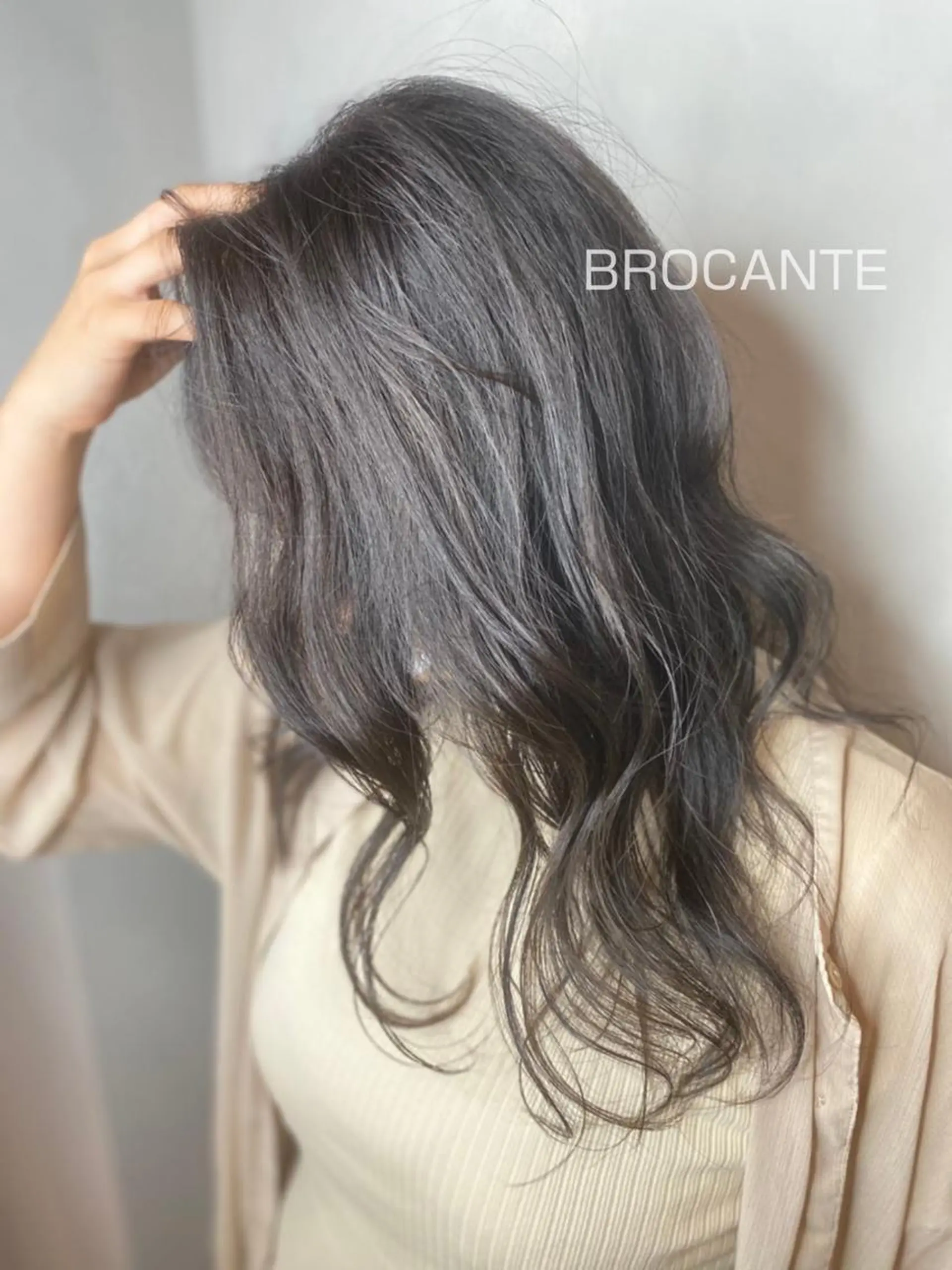 ロング カラー アディクシーカラー アッシュ 黒髪 透明感カラー シルバー カット ヘアカラー トリートメント BROCANTE立川 karasawa.nのヘアスタイル