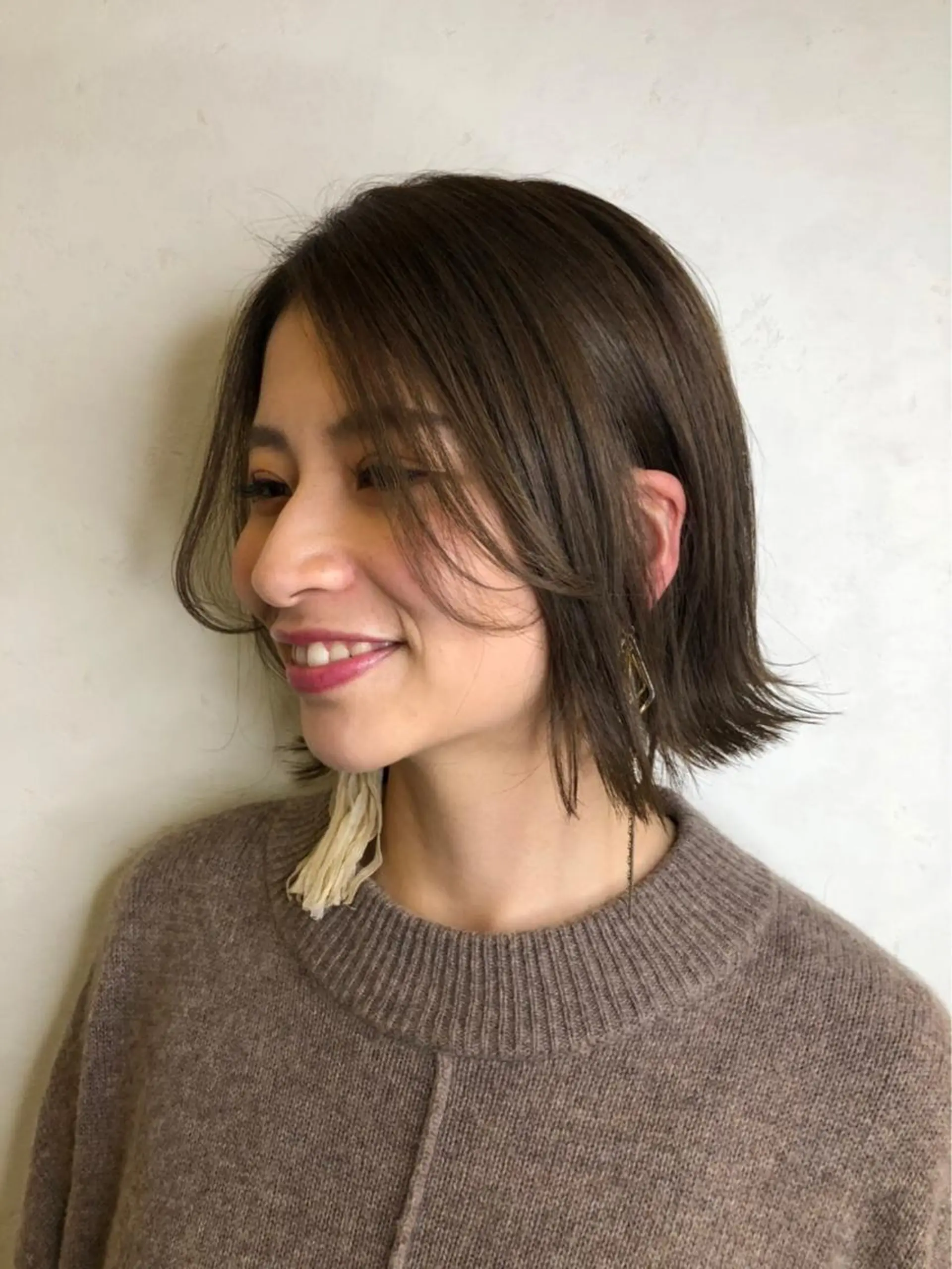 ミディアム カット ヘアカラー HEARTS和田 ひかりのヘアスタイル