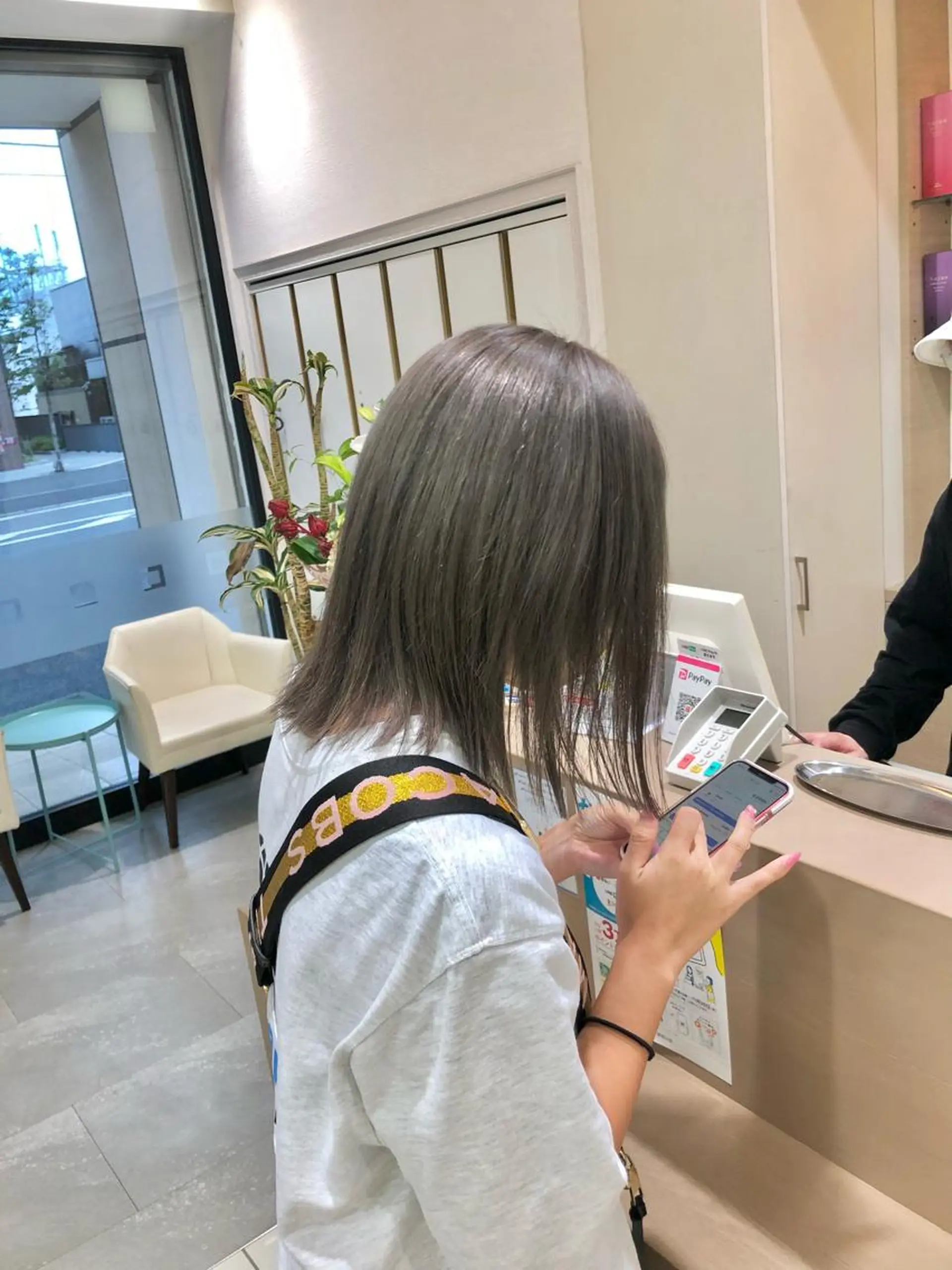 セミロング カラー ヘアカラー 渕向 克海のヘアスタイル