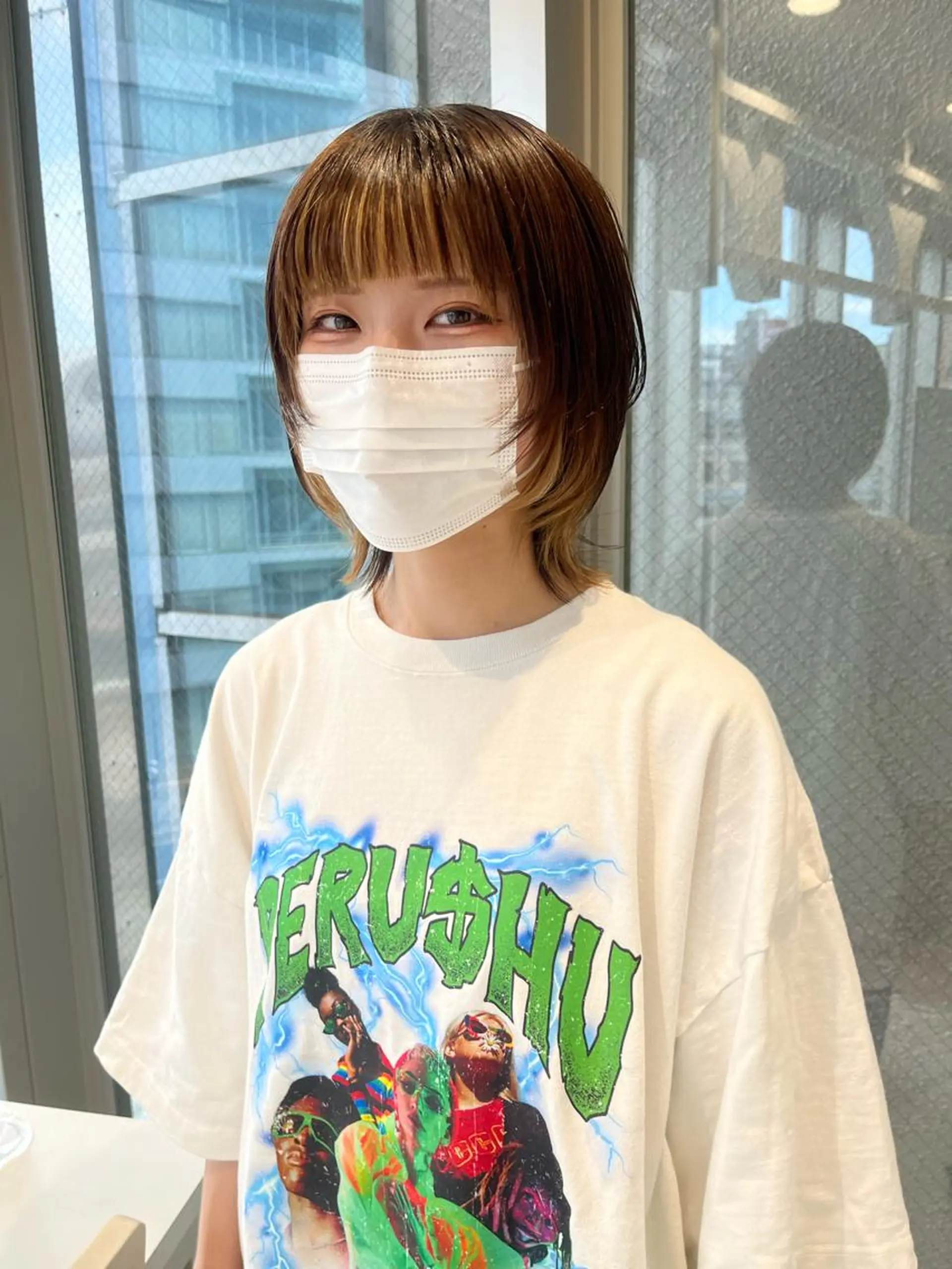 ミディアム ウルフカット ウルフカット／吉村 桃子のヘアスタイル