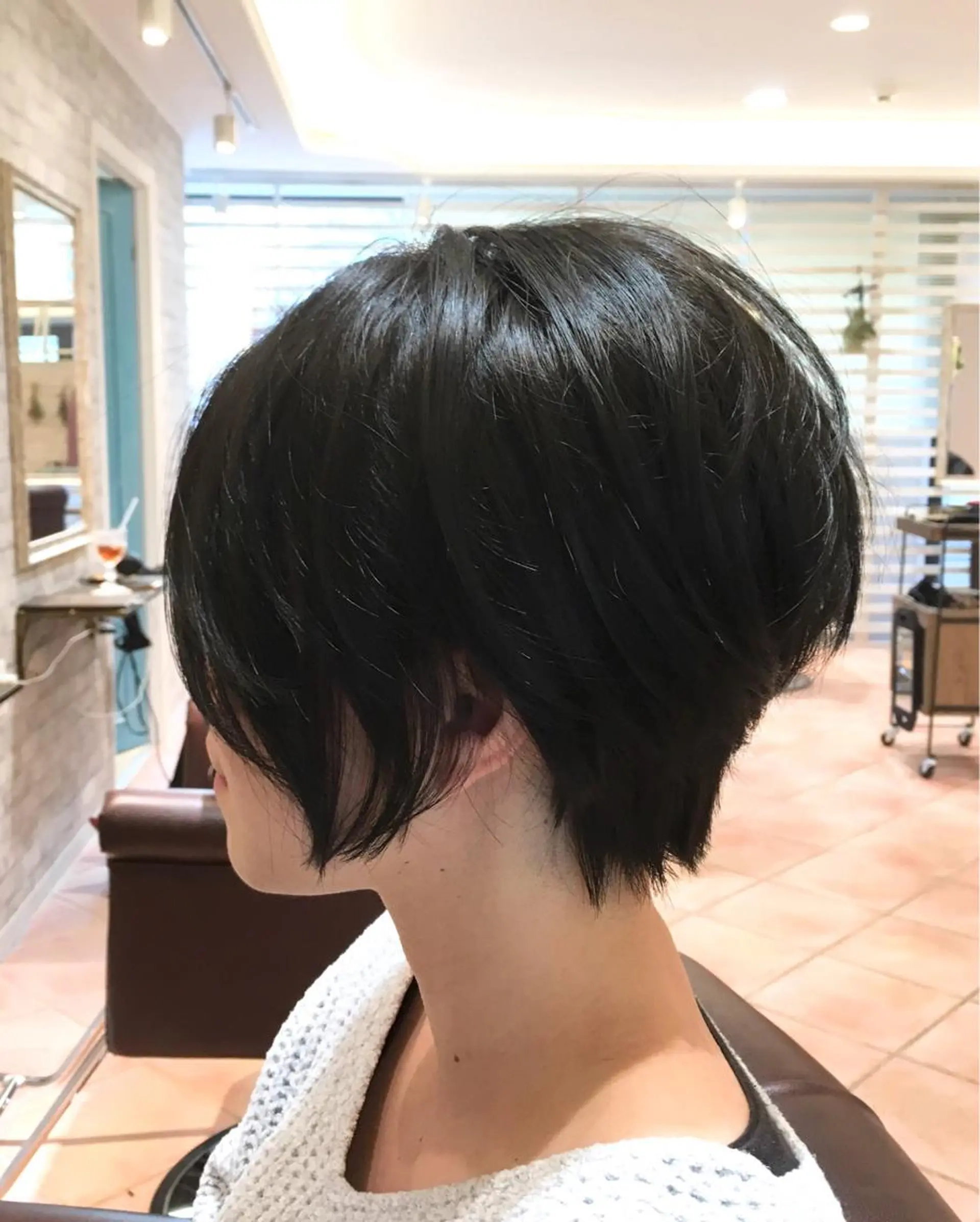 ショート アオガミ （前髪顔周りカット）のヘアスタイル