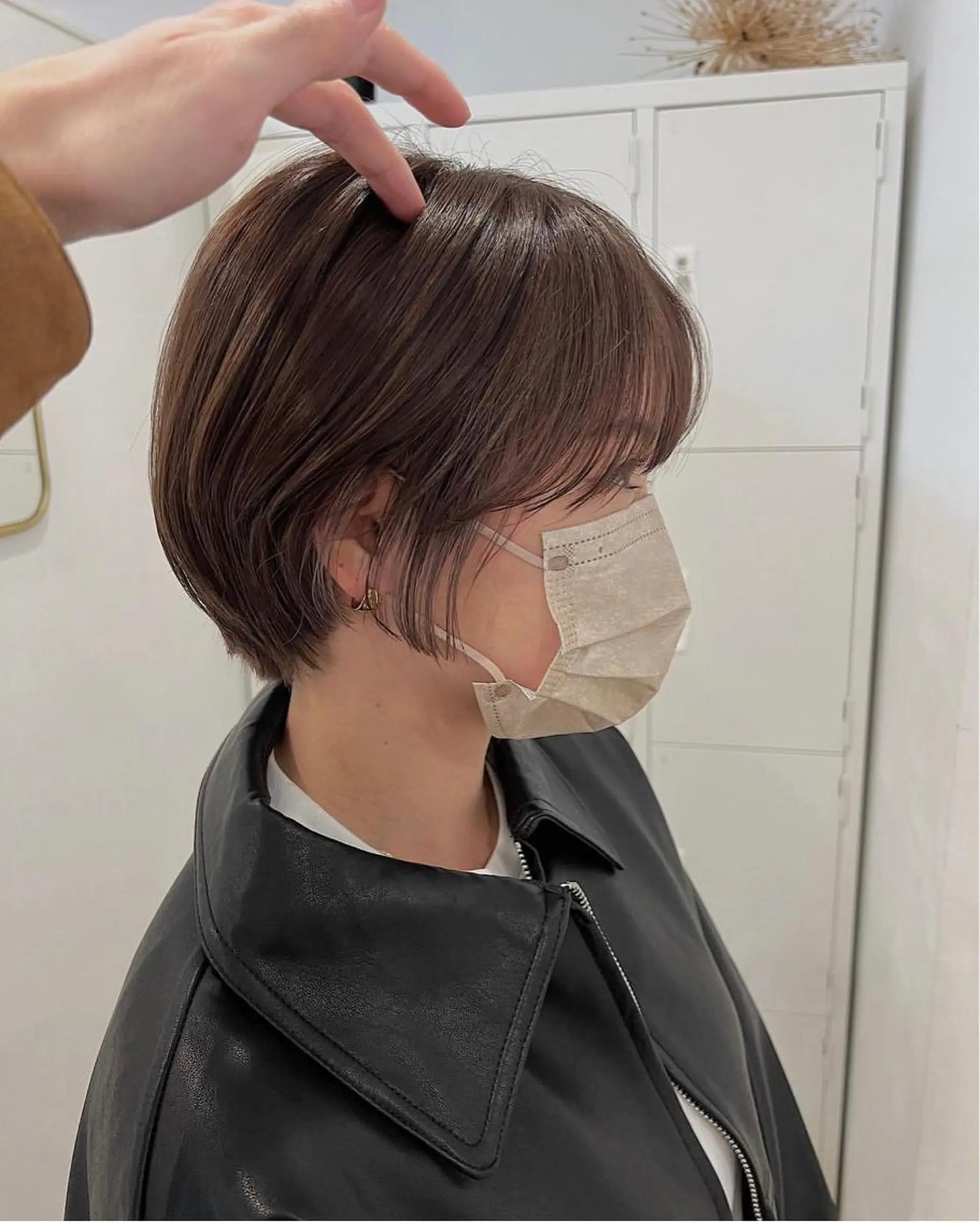 ショート カラー 切りっぱなしボブ ハンサムショート ベージュカラー ブリーチ ダブルカラー kakeru/ボブ パーマ/レイヤーのヘアスタイル