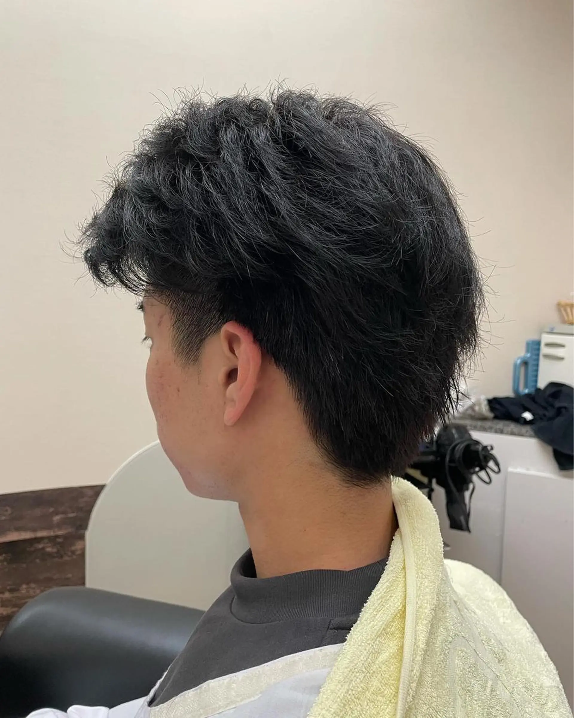 ミディアム カット 芳川 未紗のヘアスタイル
