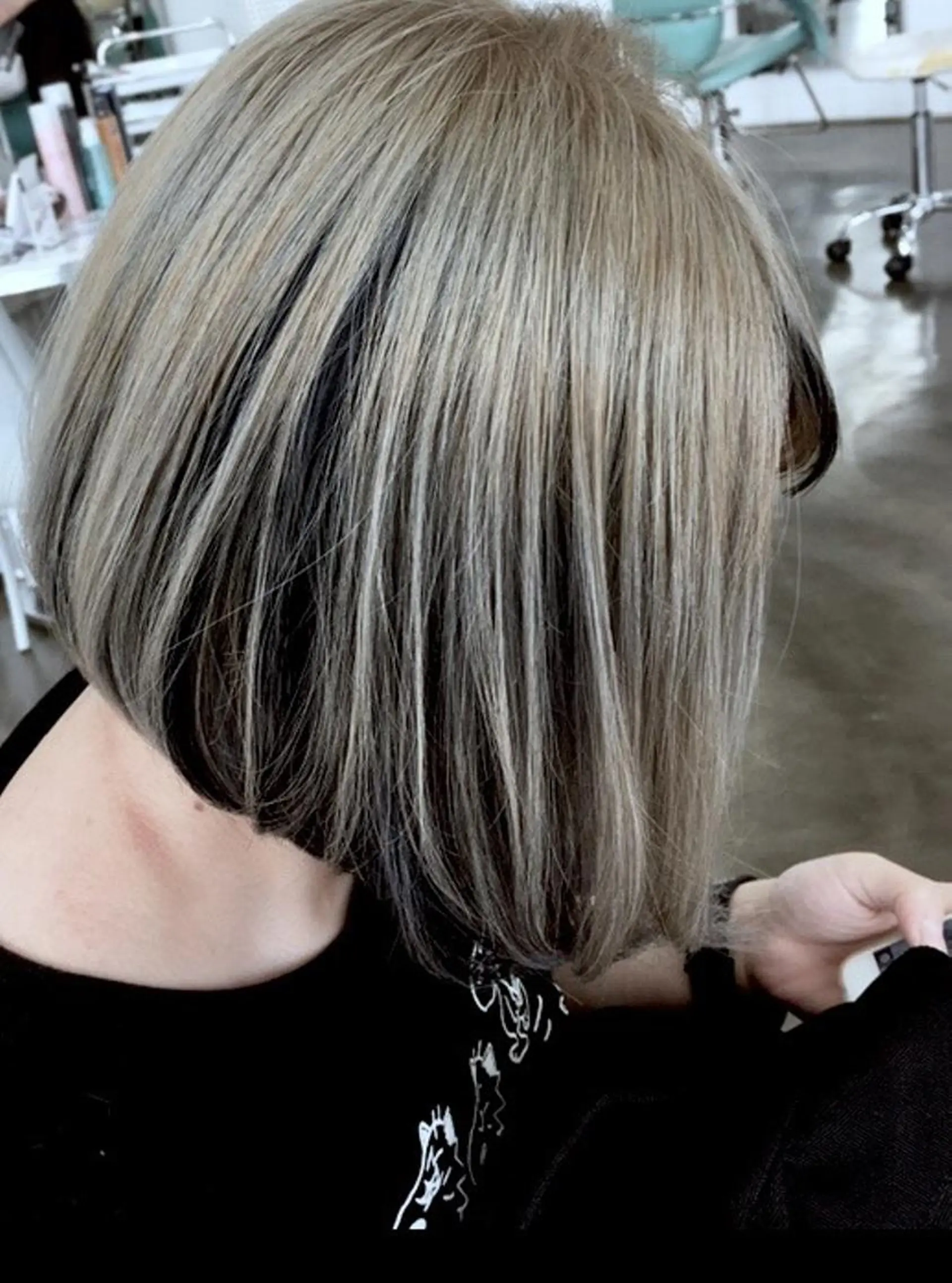 ショート カラー UP-PU ART  HAIRのヘアスタイル