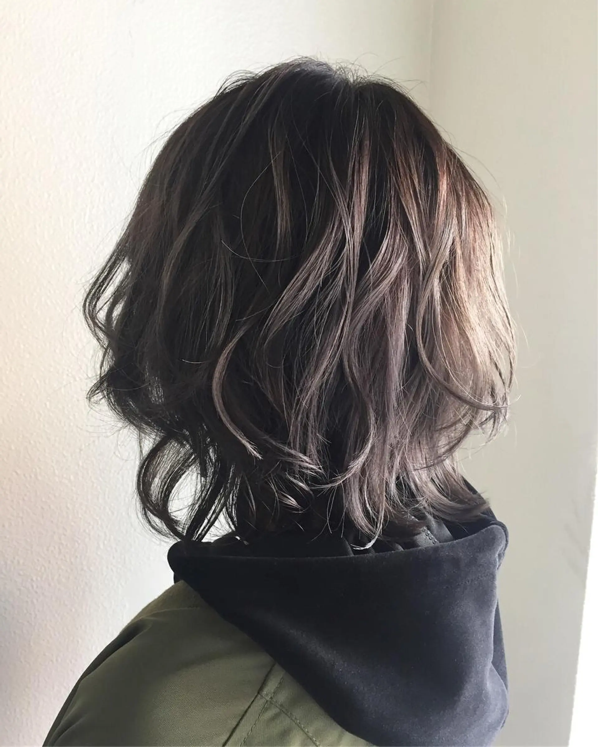 ショート カラー パーマ Mika XELVEのヘアスタイル