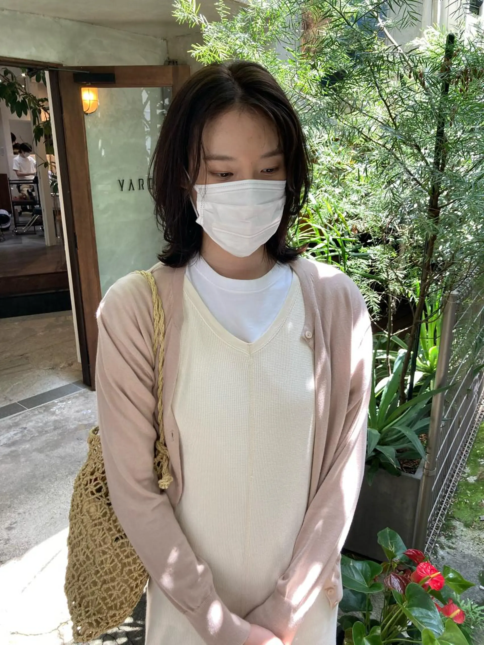 セミロング 金田 夏野のヘアスタイル