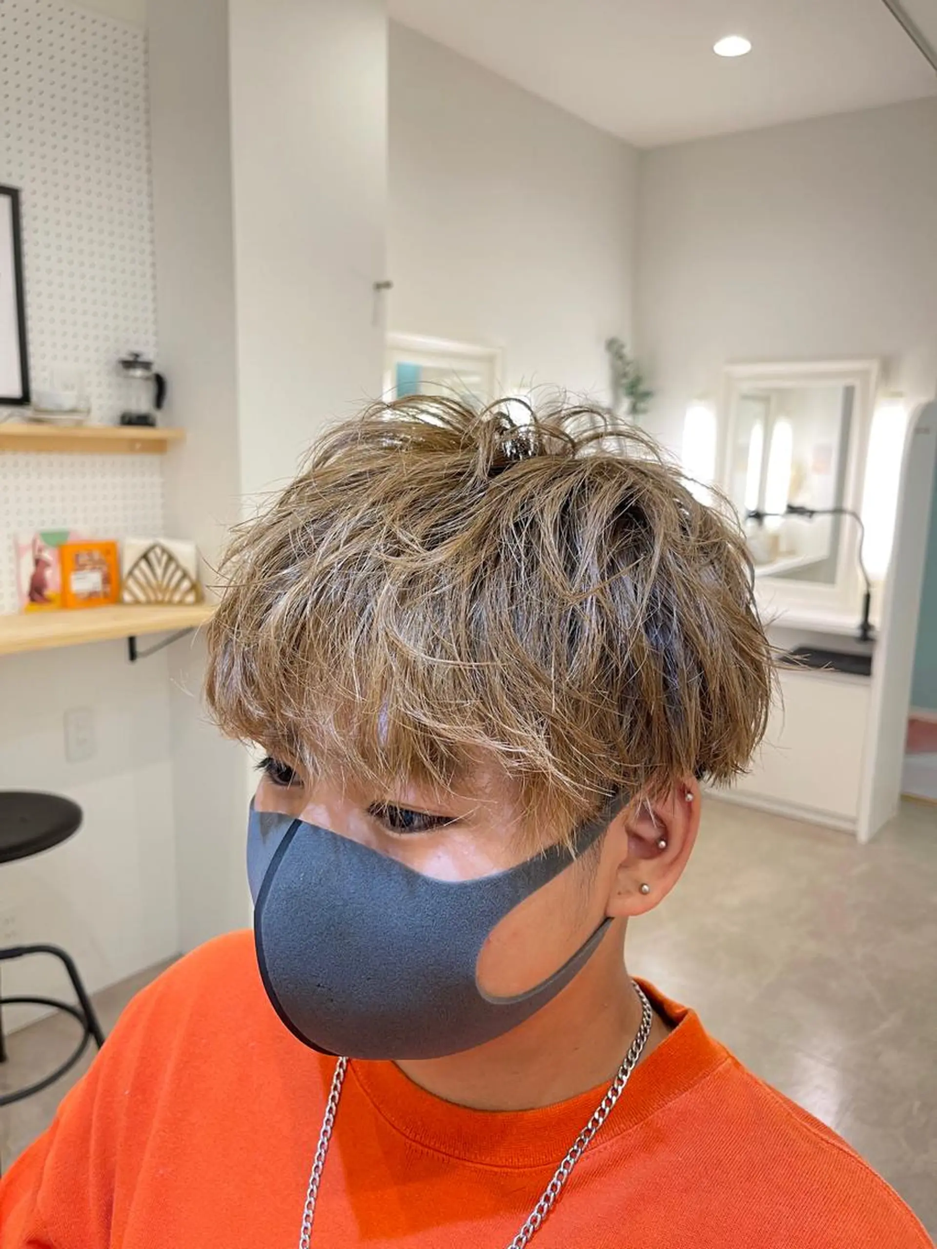 メンズ マッシュ 刈り上げ 縮毛・酸性ストレート 特化のヘアスタイル