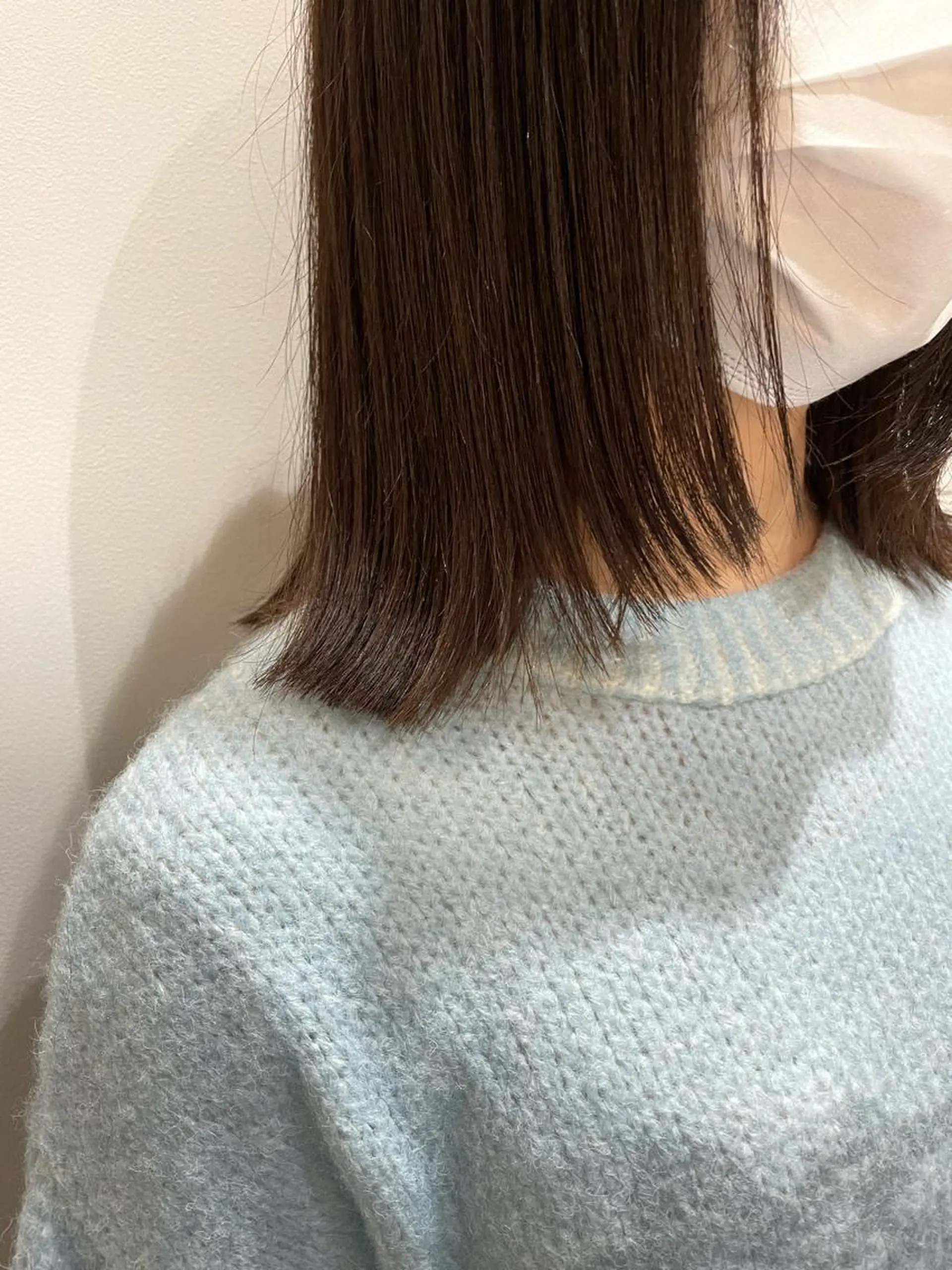 ミディアム 顔まわりレイヤー レイヤーカット カット 佐々木 芽衣のヘアスタイル