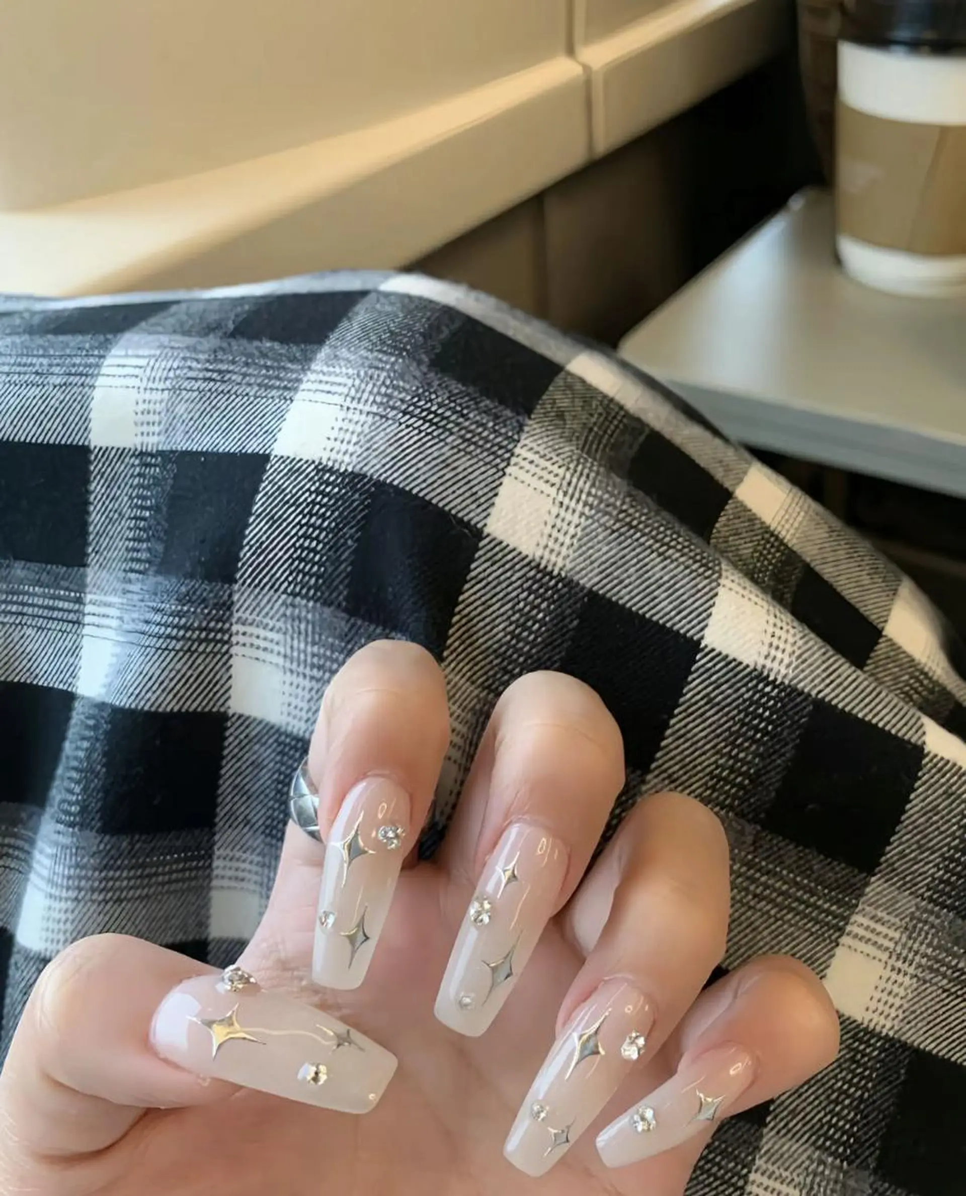 ネイル LEDアイラッシュ ∩_∩アオイのマツエク・マツパデザイン