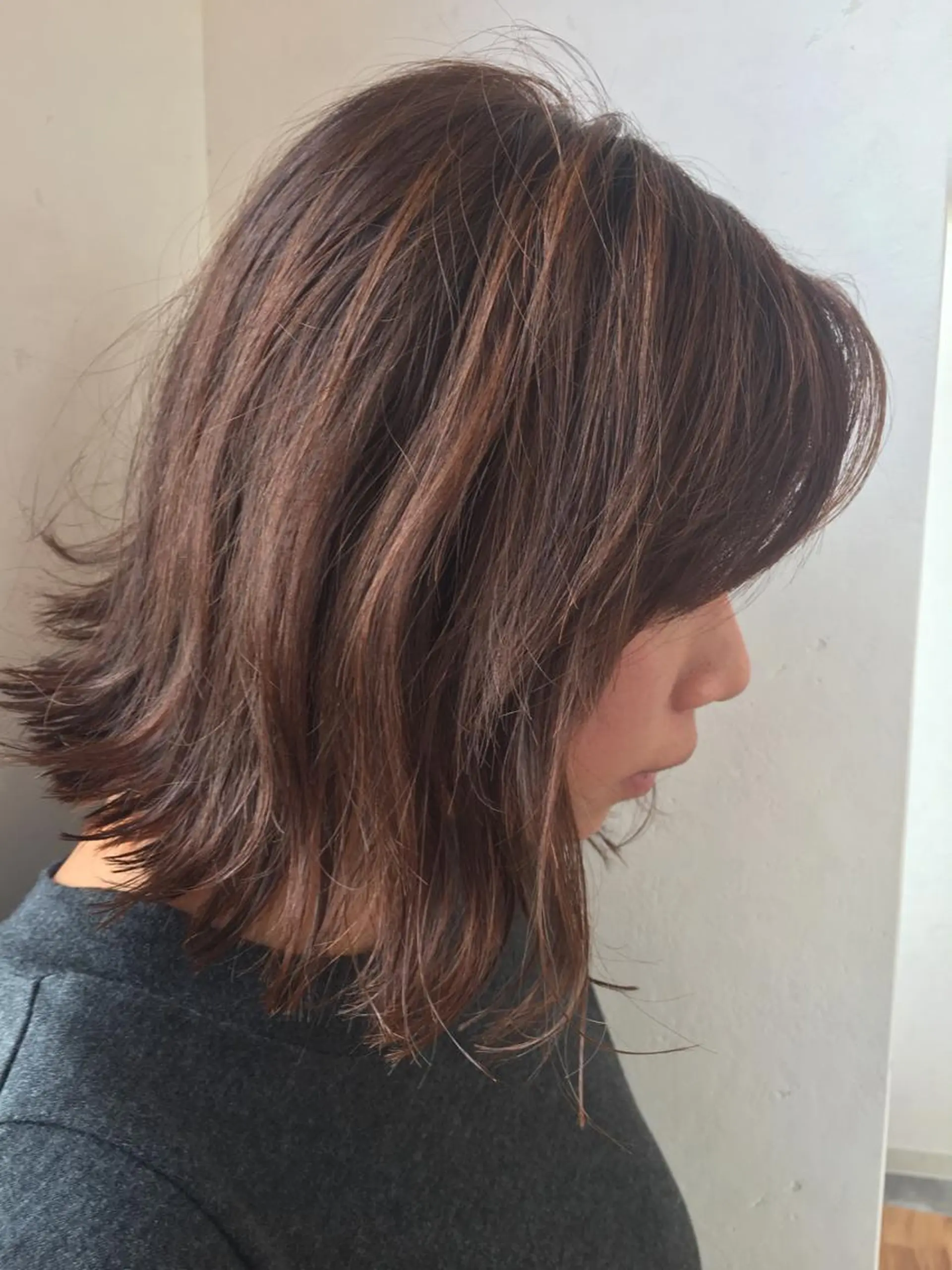 ミディアム カラー 外ハネヘア TOWA 野村　コウダイのヘアスタイル