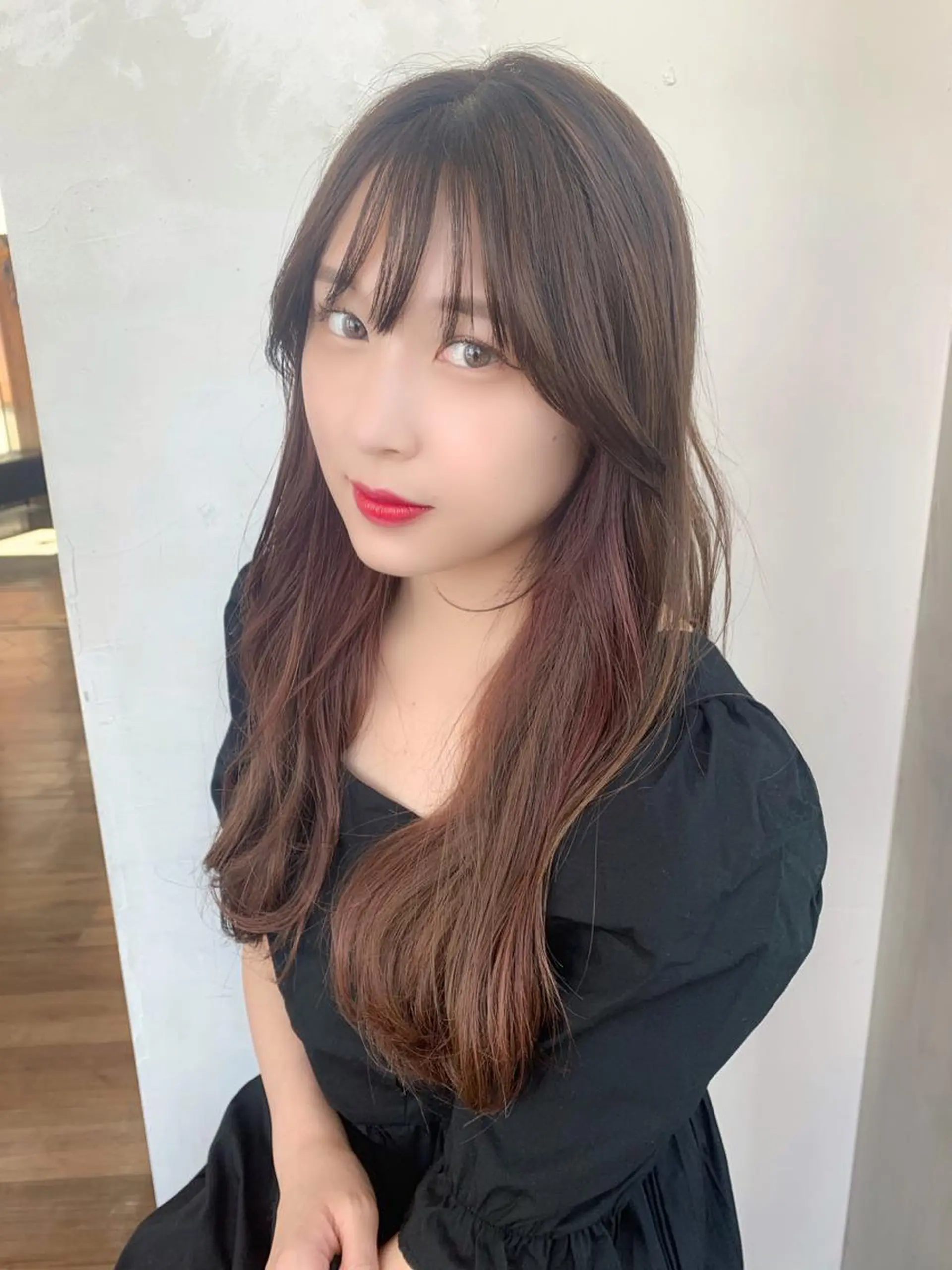 ロング カラー インナーカラー ヨシンモリ 韓国風ヘア カット ヘアカラー 藤間 帆乃夏（とうまほのかのヘアスタイル