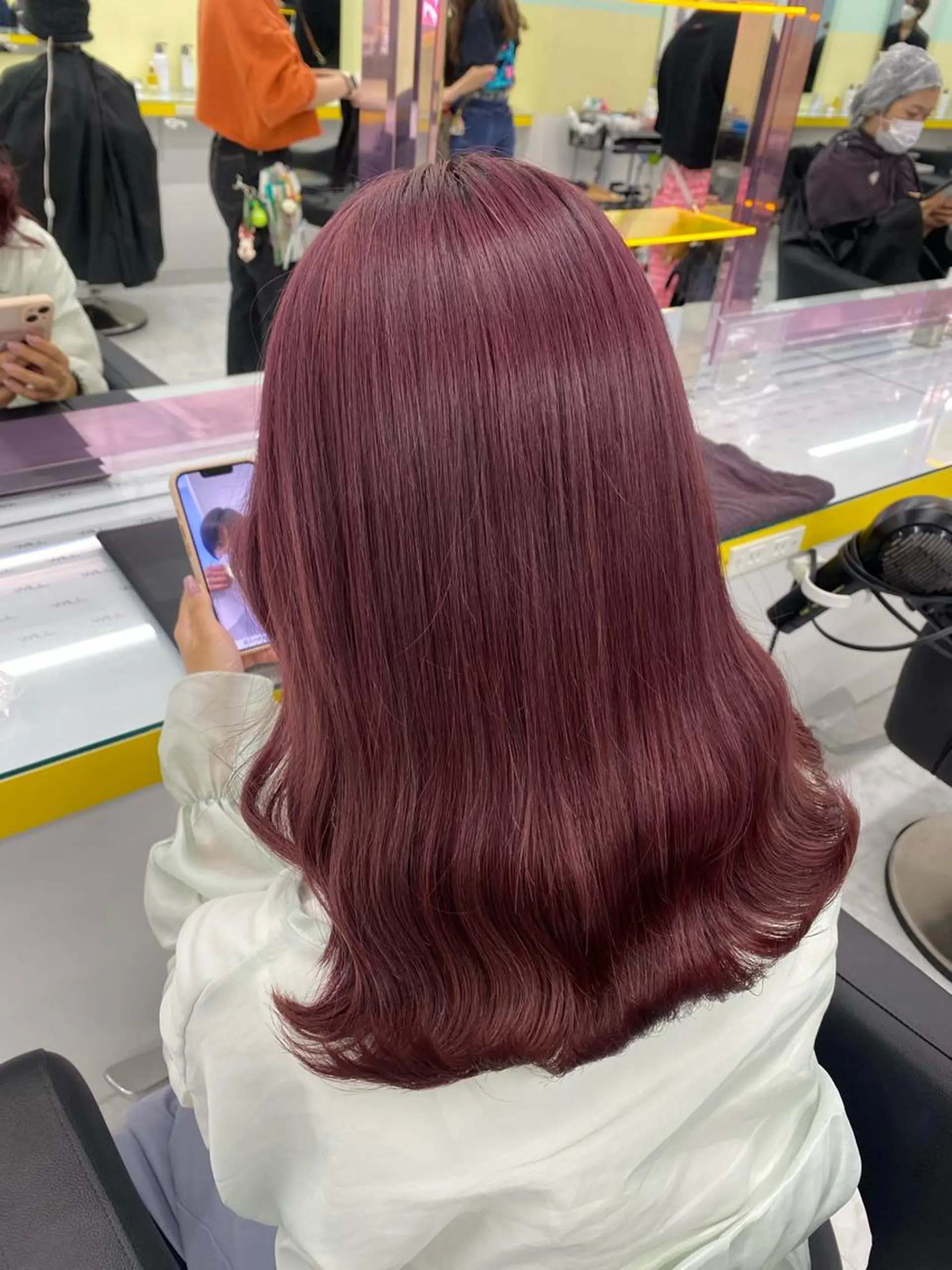 セミロング カラー パーマ ヘアアレンジ メンズ キッズ ネイル マツエク・マツパ アイブロウ 🐩推し活🐩 FUTABA🍒のヘアスタイル