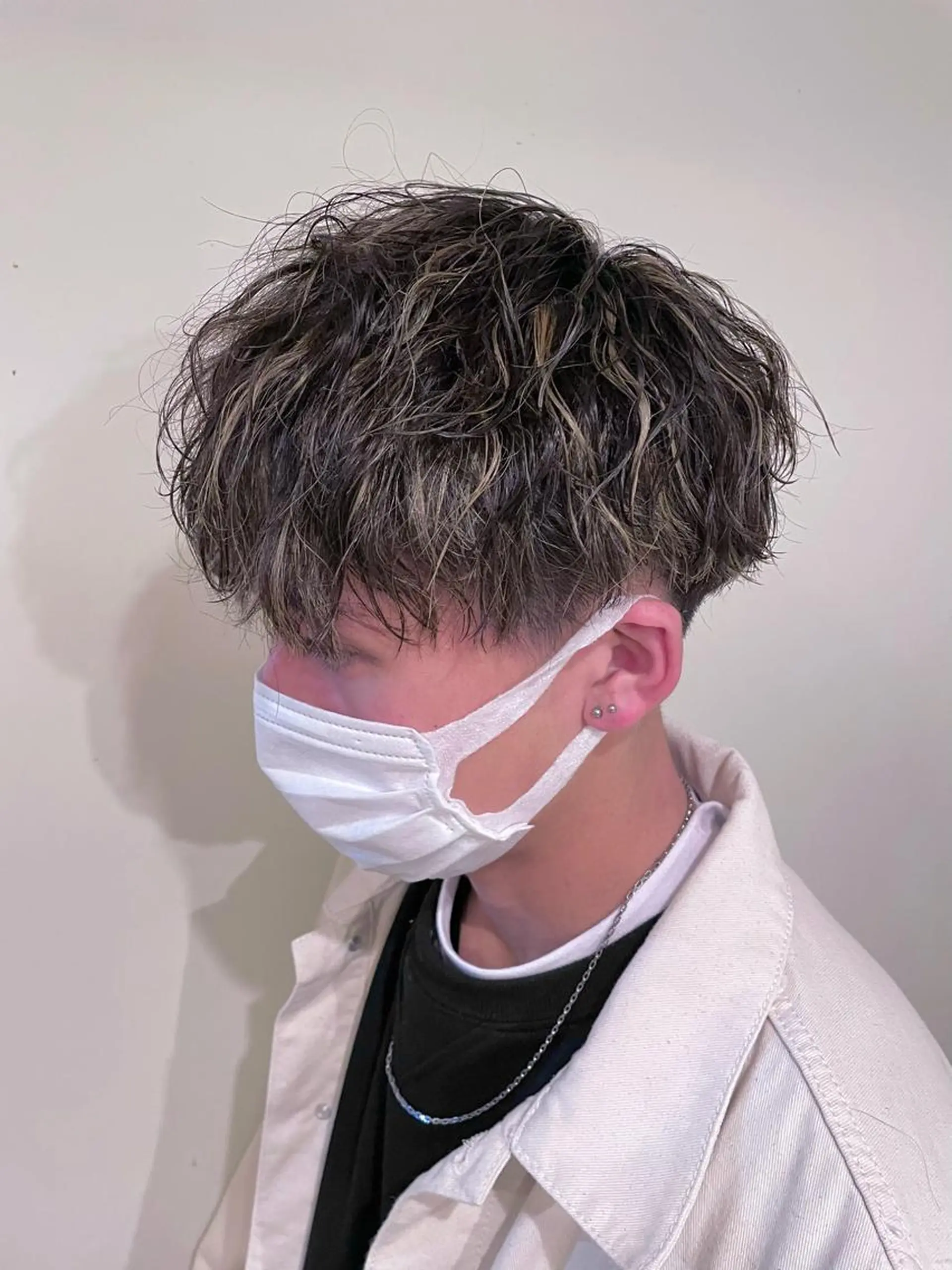 ショート カラー パーマ メンズ メンズハイライト ハイライトカラー ハイライト カット ヘアカラー メンズ特化/パーマ指 名No.1/百瀬太郎のヘアスタイル