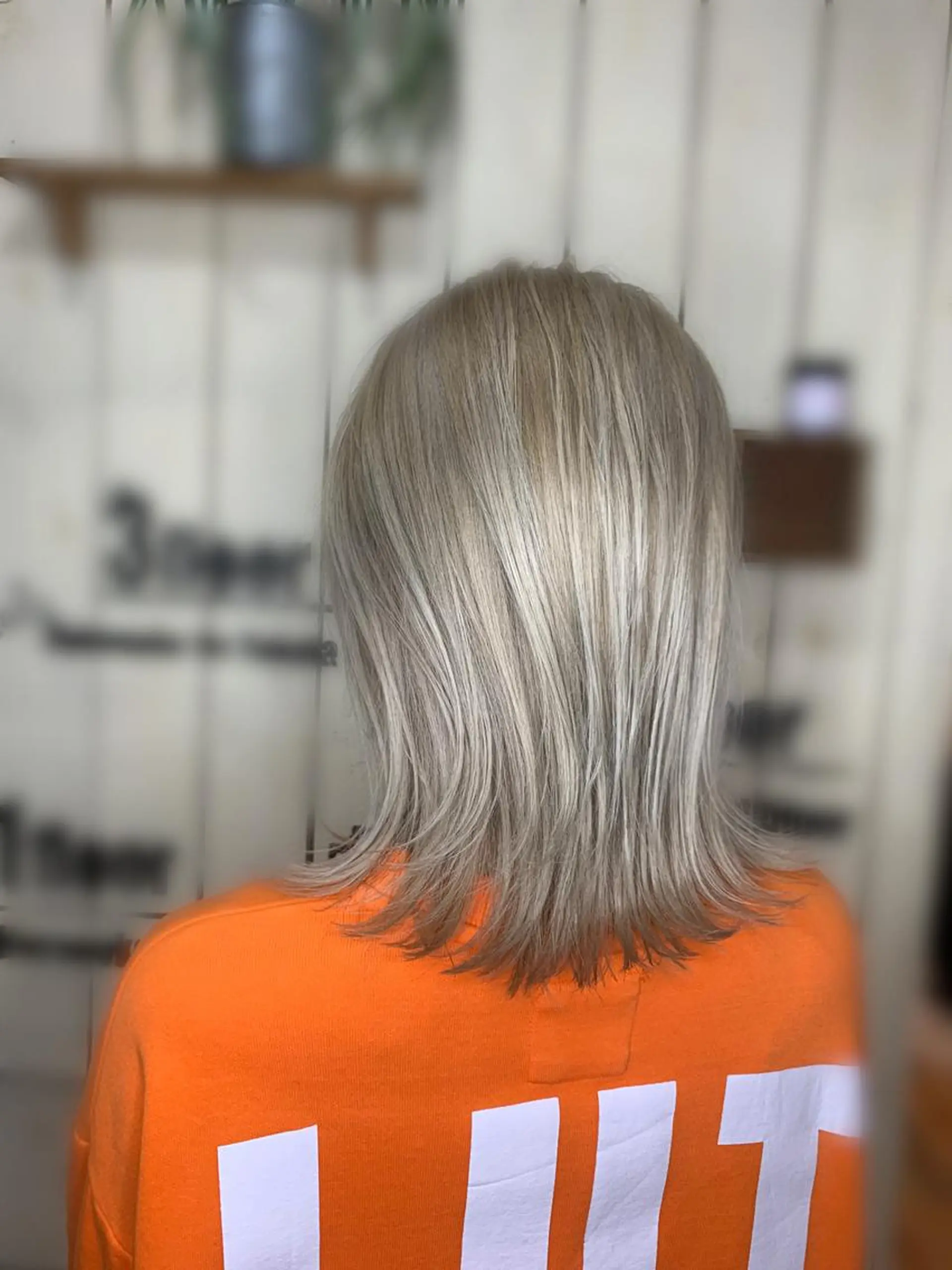 ミディアム カラー ブリーチ 新店舗🌟美髪矯正 🌟三塚有紀子のヘアスタイル