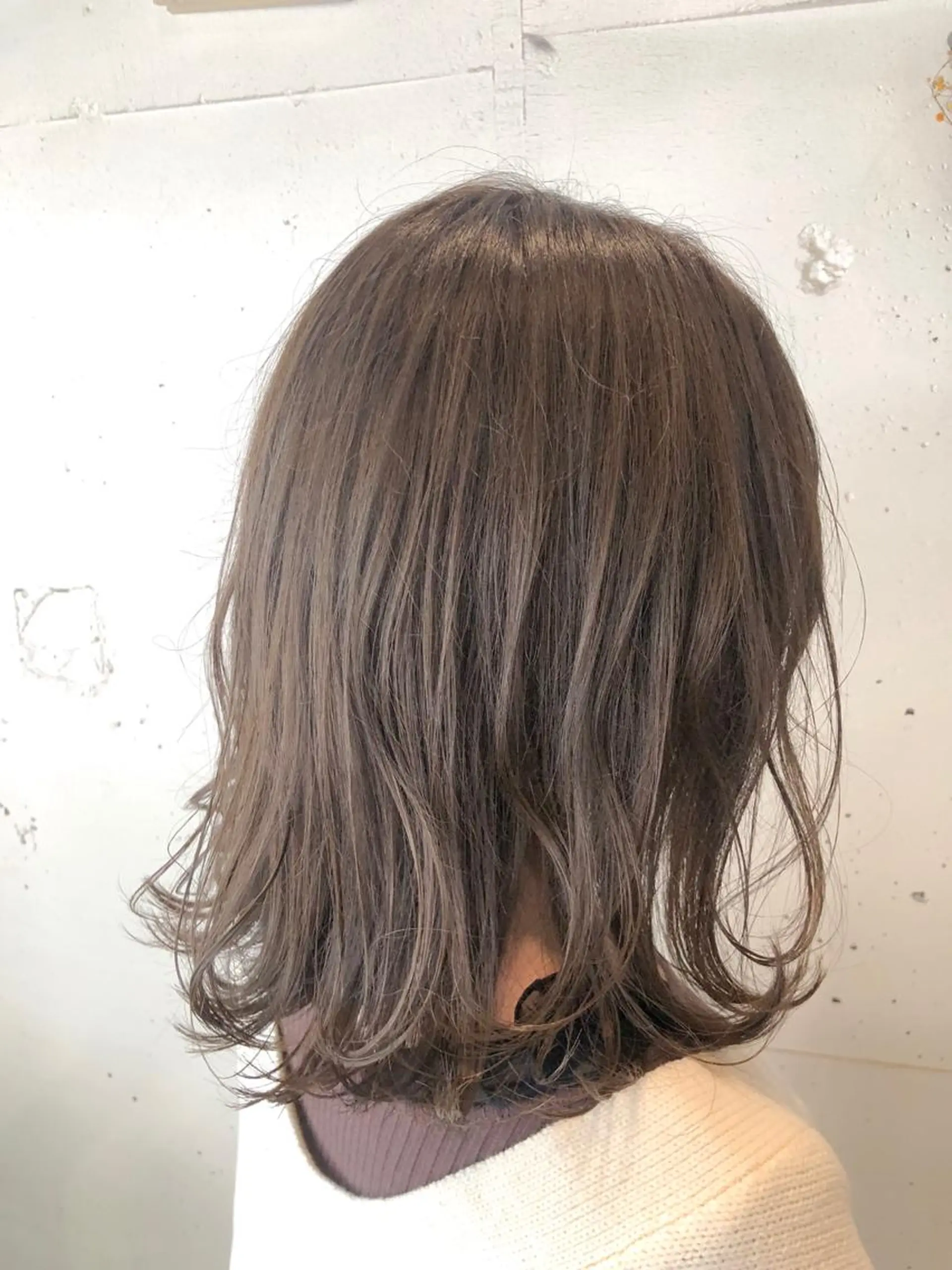 ミディアム カラー ベージュカラー 透明感カラー ひろせ かなのヘアスタイル